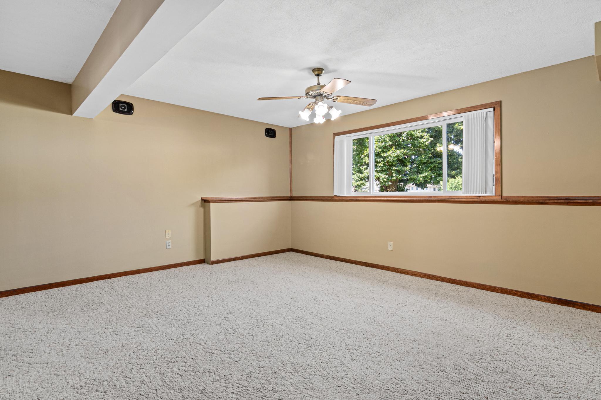 View of Residential at 1314 Deercliff Lane, Eagan MN 55123, Eagan (13 of 24) - Mike Wilen | Minnesota Team Real Estate