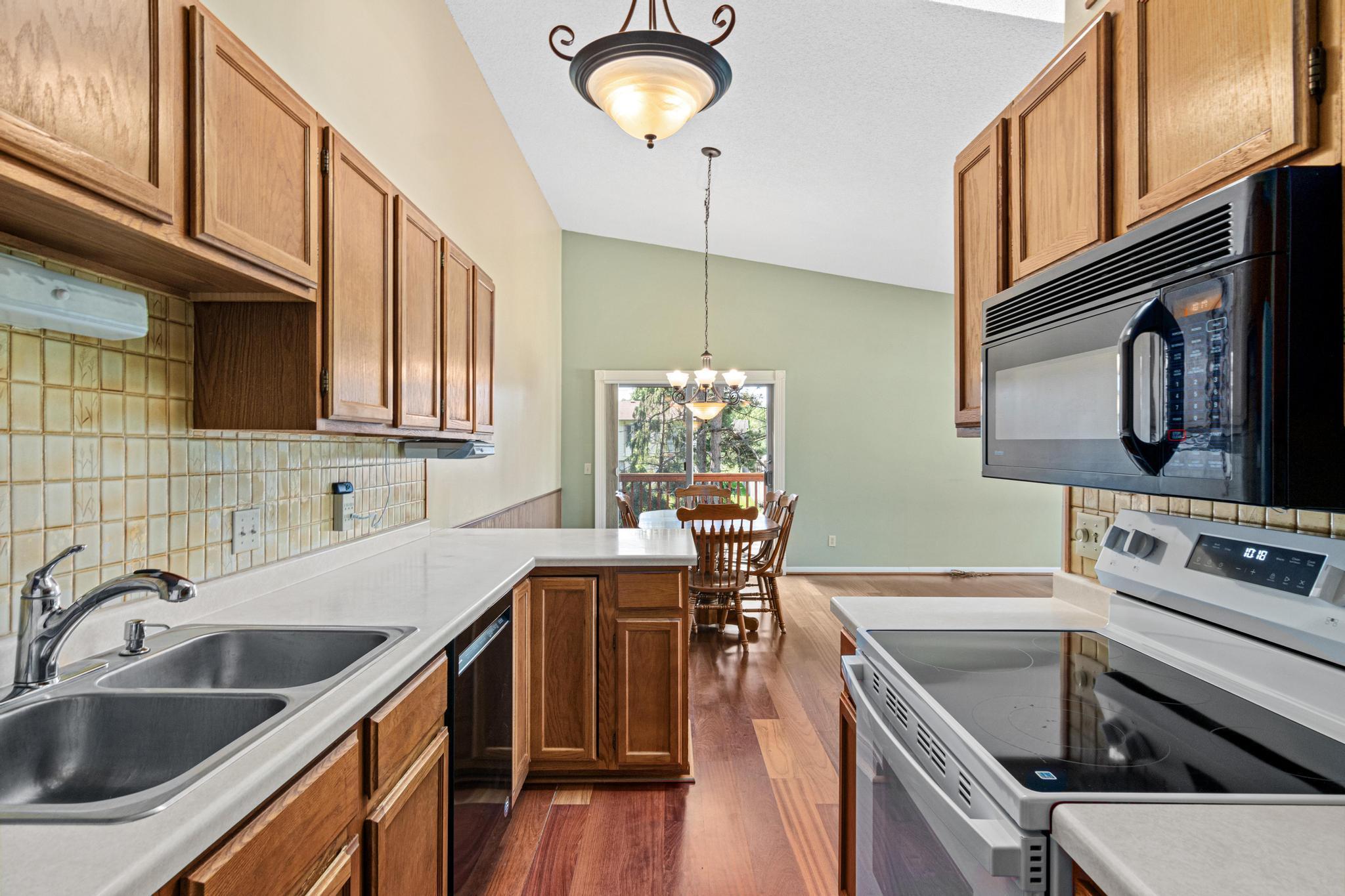 View of Residential at 1314 Deercliff Lane, Eagan MN 55123, Eagan (5 of 24) - Mike Wilen | Minnesota Team Real Estate