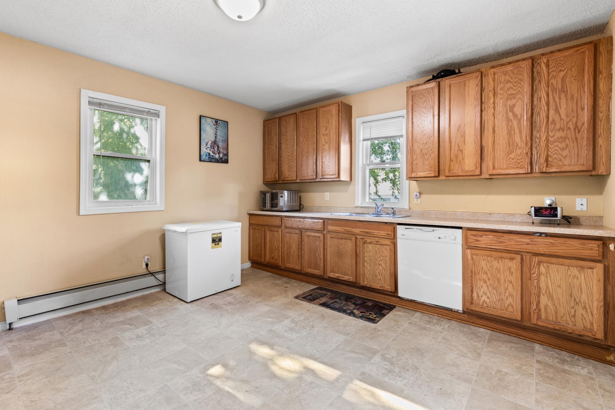 View of Residential at 513 Van Buren Avenue, Saint Paul MN 55103, Saint Paul (8 of 20) - Mike Wilen | Minnesota Team Real Estate