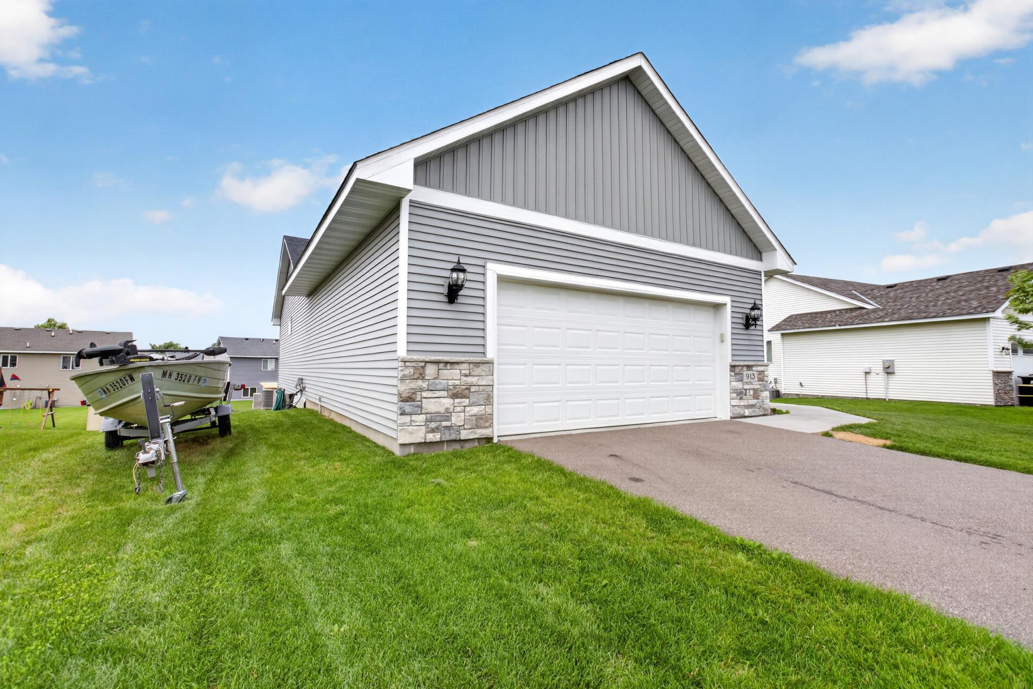 View of Residential at 913 Moline Loop, Isanti MN 55040, Isanti (4 of 21) - Mike Wilen | Minnesota Team Real Estate