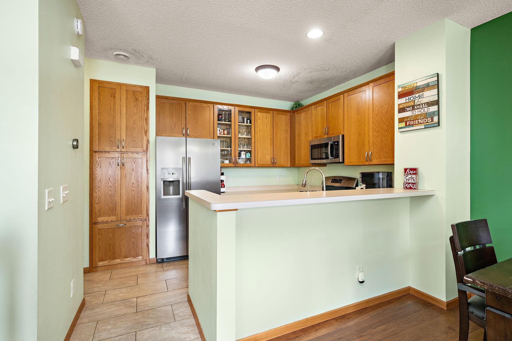 View of Residential at 1072 Henslow Avenue, Oakdale MN 55128, Oakdale (7 of 21) - Mike Wilen | Minnesota Team Real Estate