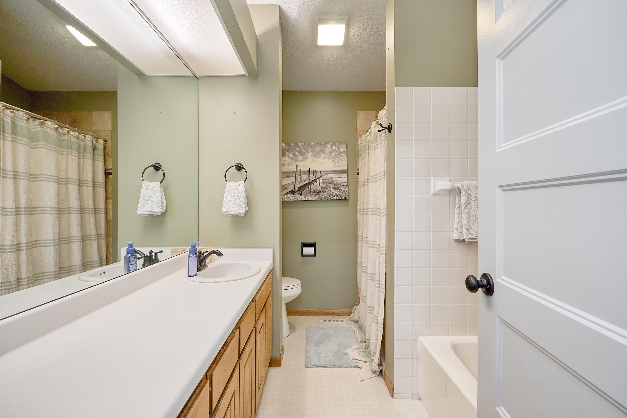 View of Residential at 2327 Grange Avenue, Oakdale MN 55128, Oakdale (32 of 32) - Mike Wilen | Minnesota Team Real Estate