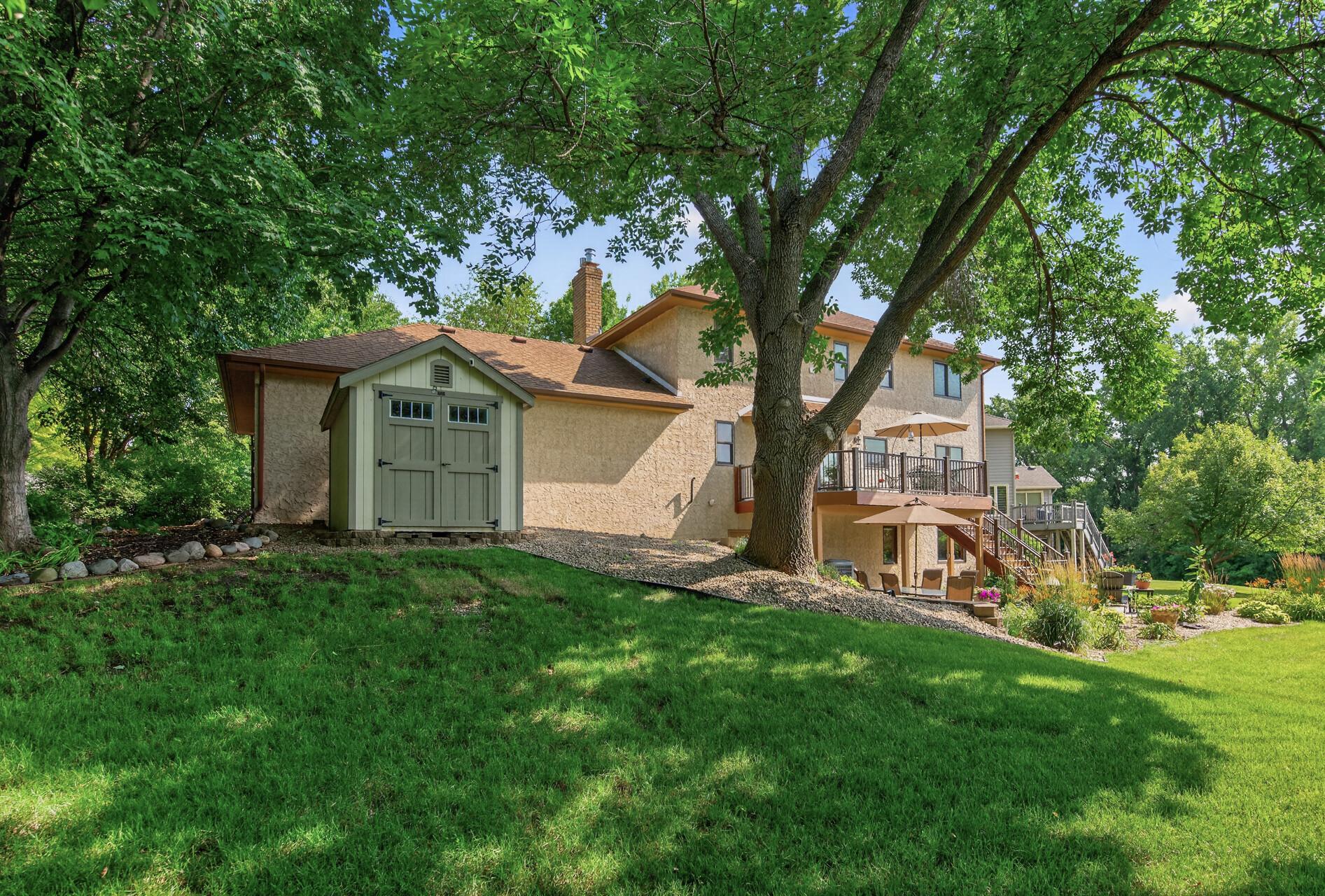 View of Residential at 8945 Dallas Lane, Maple Grove MN 55369, Maple Grove (38 of 45) - Mike Wilen | Minnesota Team Real Estate