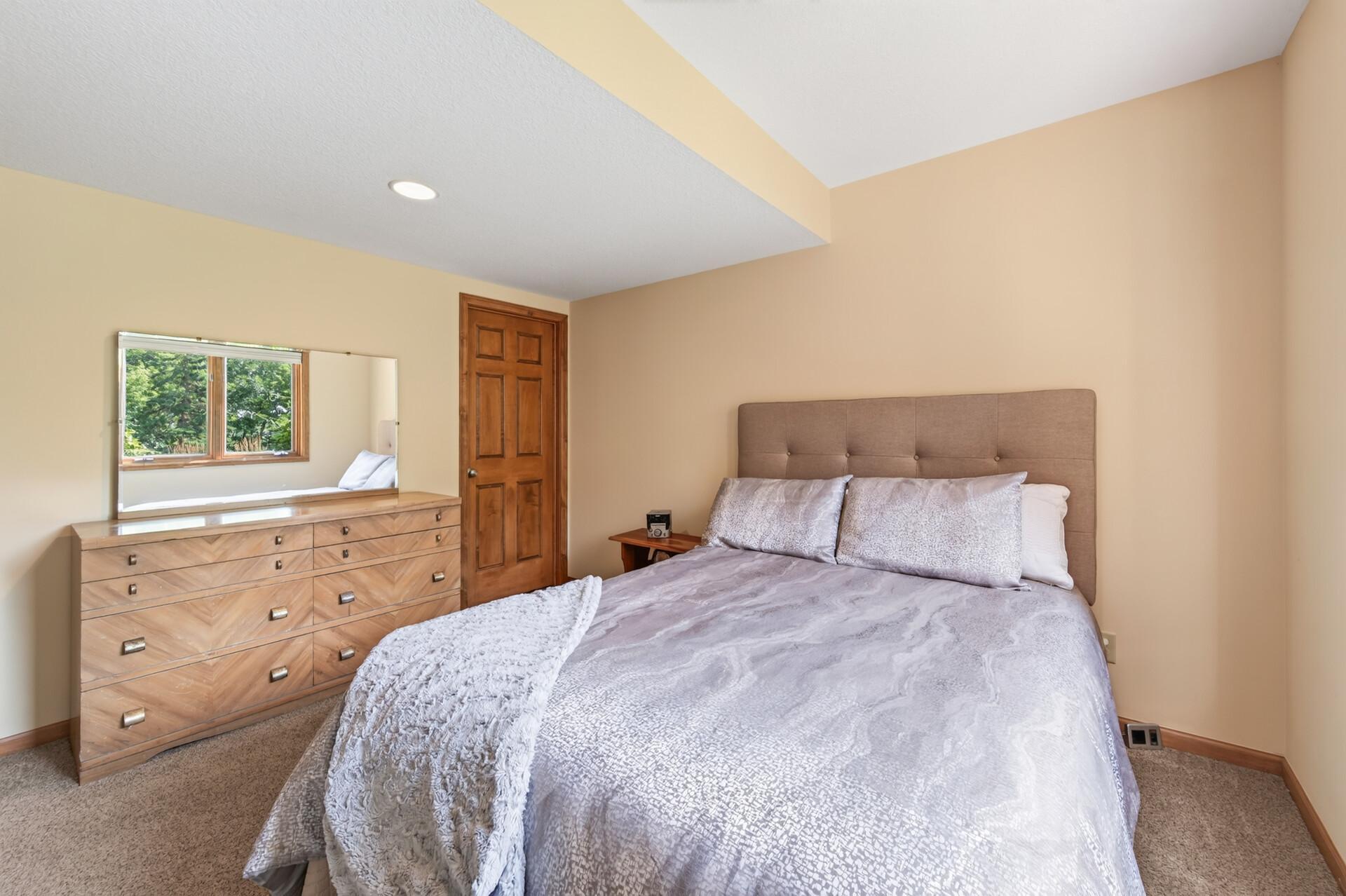 View of Residential at 8945 Dallas Lane, Maple Grove MN 55369, Maple Grove (29 of 45) - Mike Wilen | Minnesota Team Real Estate