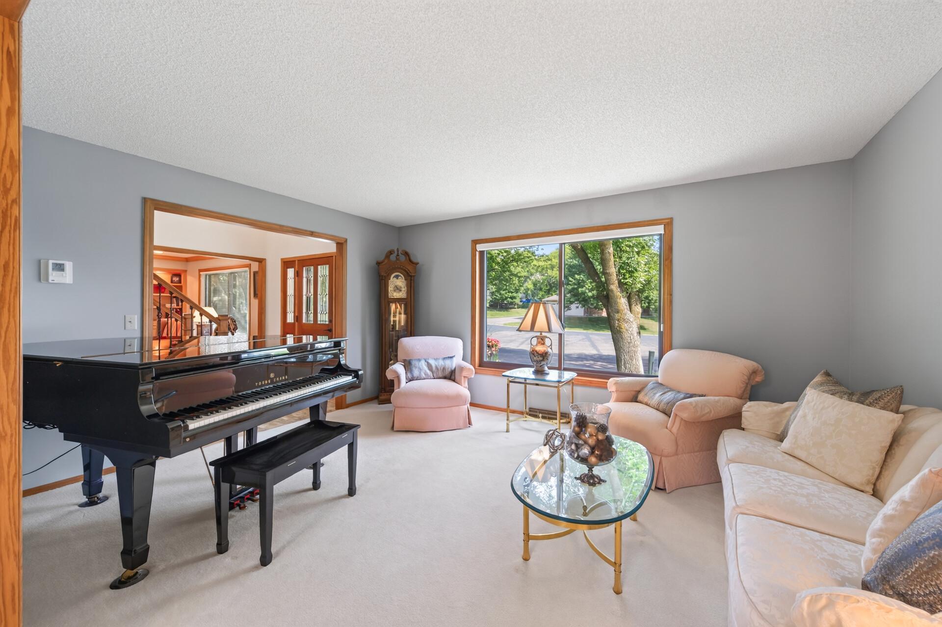 View of Residential at 8945 Dallas Lane, Maple Grove MN 55369, Maple Grove (7 of 45) - Mike Wilen | Minnesota Team Real Estate