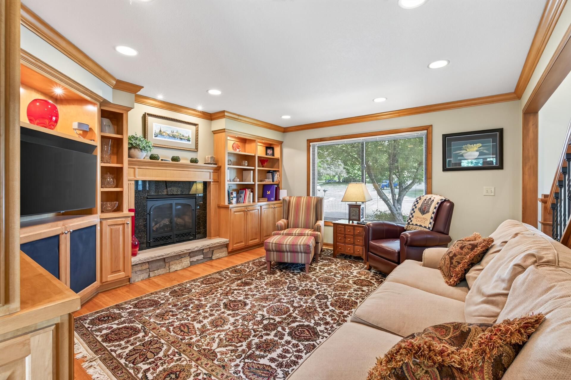 View of Residential at 8945 Dallas Lane, Maple Grove MN 55369, Maple Grove (4 of 45) - Mike Wilen | Minnesota Team Real Estate
