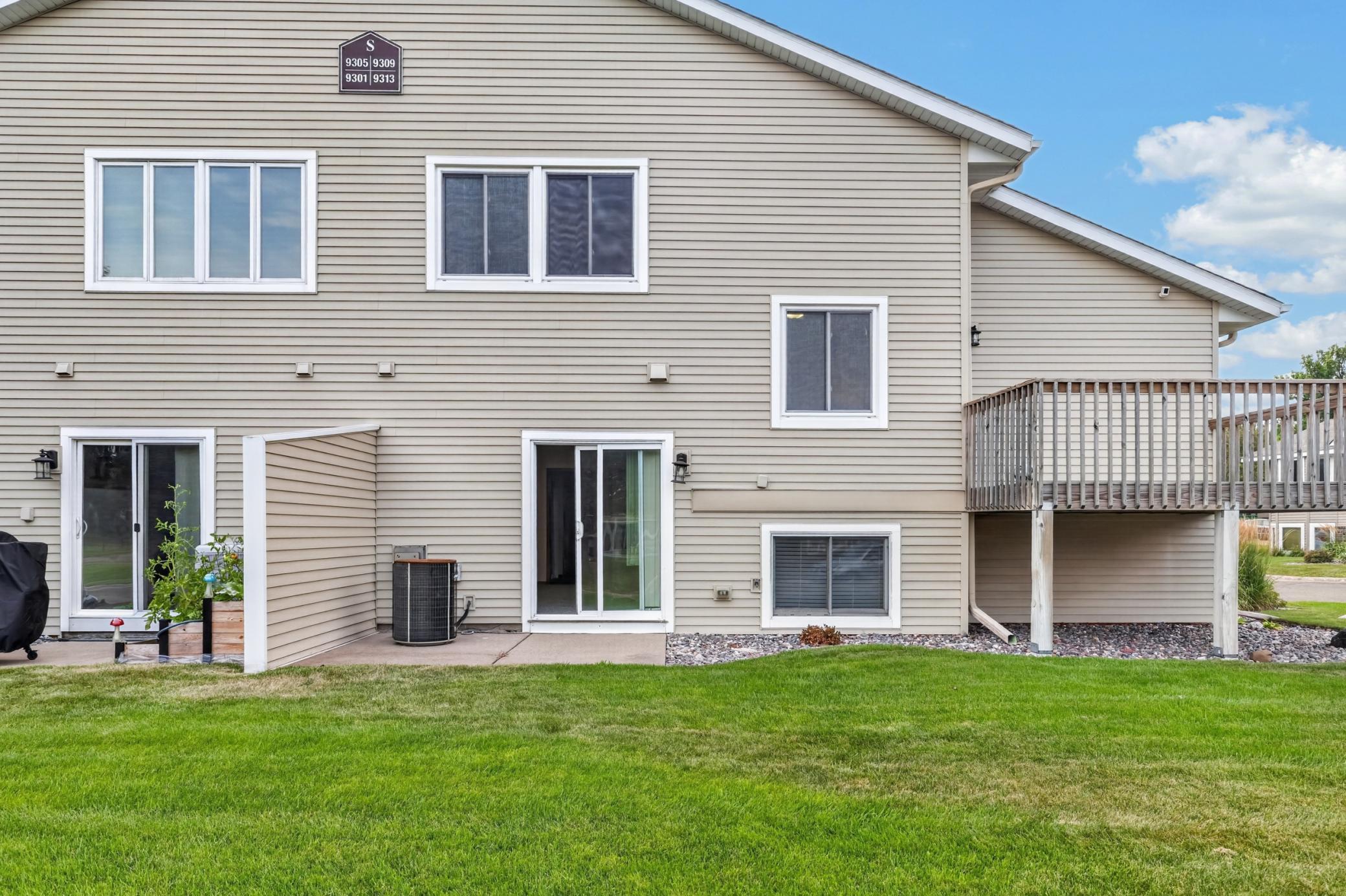 View of Residential at 9313 Loch Lomond Lane, Brooklyn Park MN 55443, Brooklyn Park (39 of 44) - Mike Wilen | Minnesota Team Real Estate
