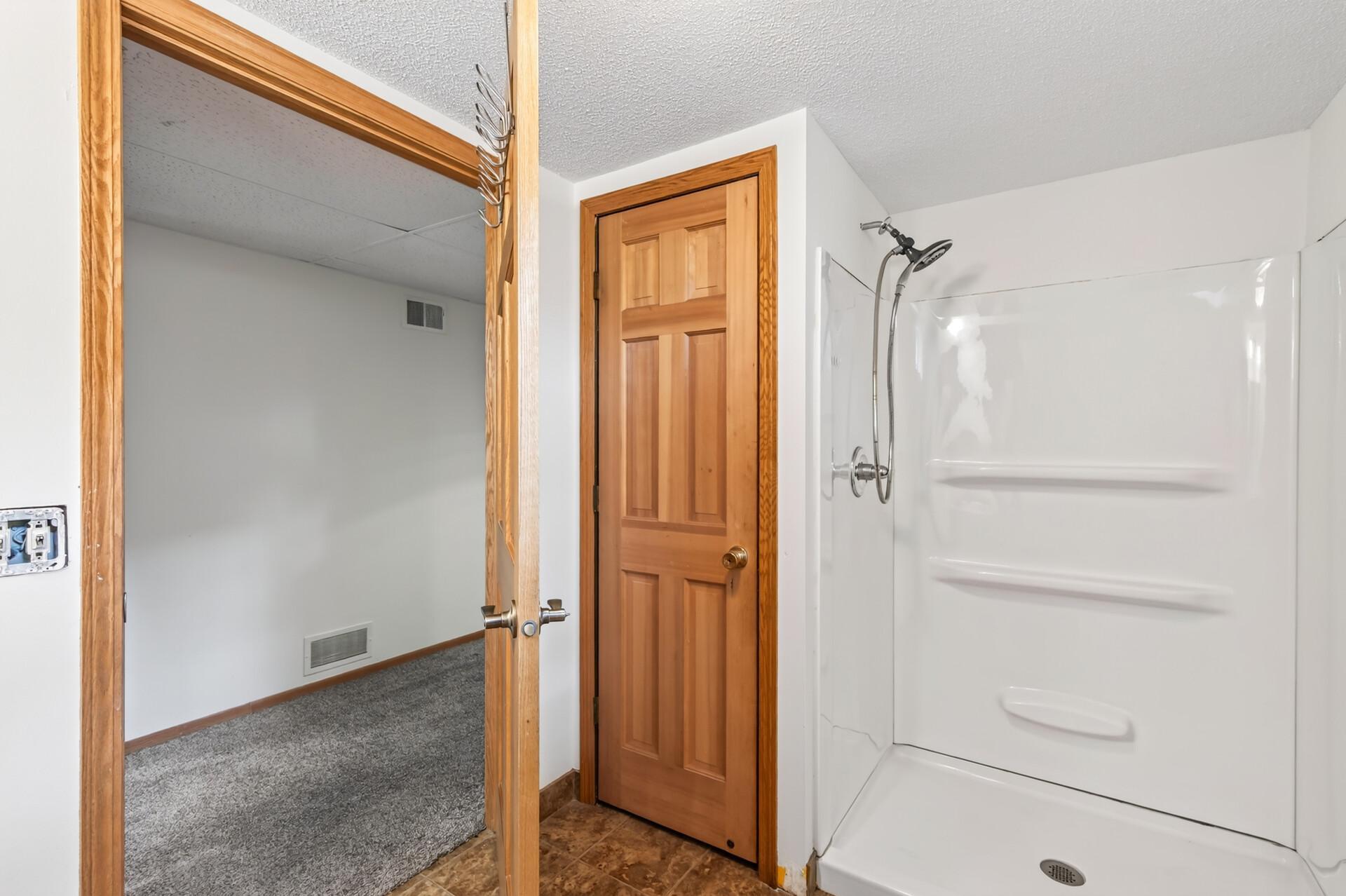 View of Residential at 3948 Sunshine Drive, Oak Grove MN 55303, Oak Grove (39 of 47) - Mike Wilen | Minnesota Team Real Estate