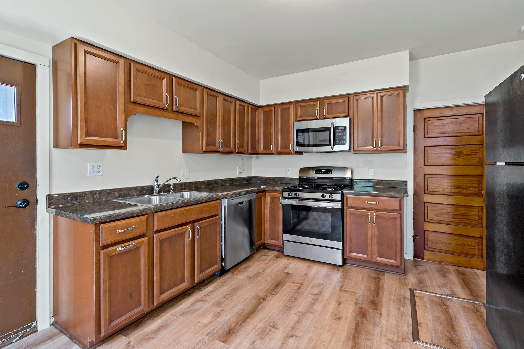 View of Residential Income at 2832 27th Avenue, Minneapolis MN 55406, Minneapolis (8 of 26) - Mike Wilen | Minnesota Team Real Estate