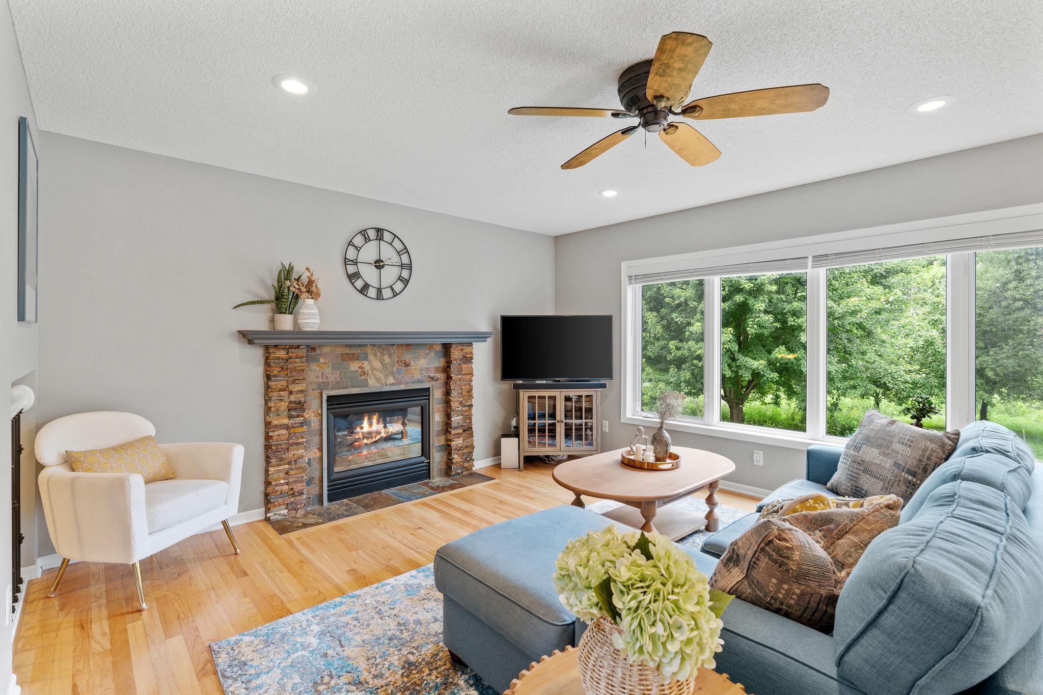 View of Residential at 2213 Emerald Lane, Saint Paul MN 55119, Saint Paul (10 of 61) - Mike Wilen | Minnesota Team Real Estate