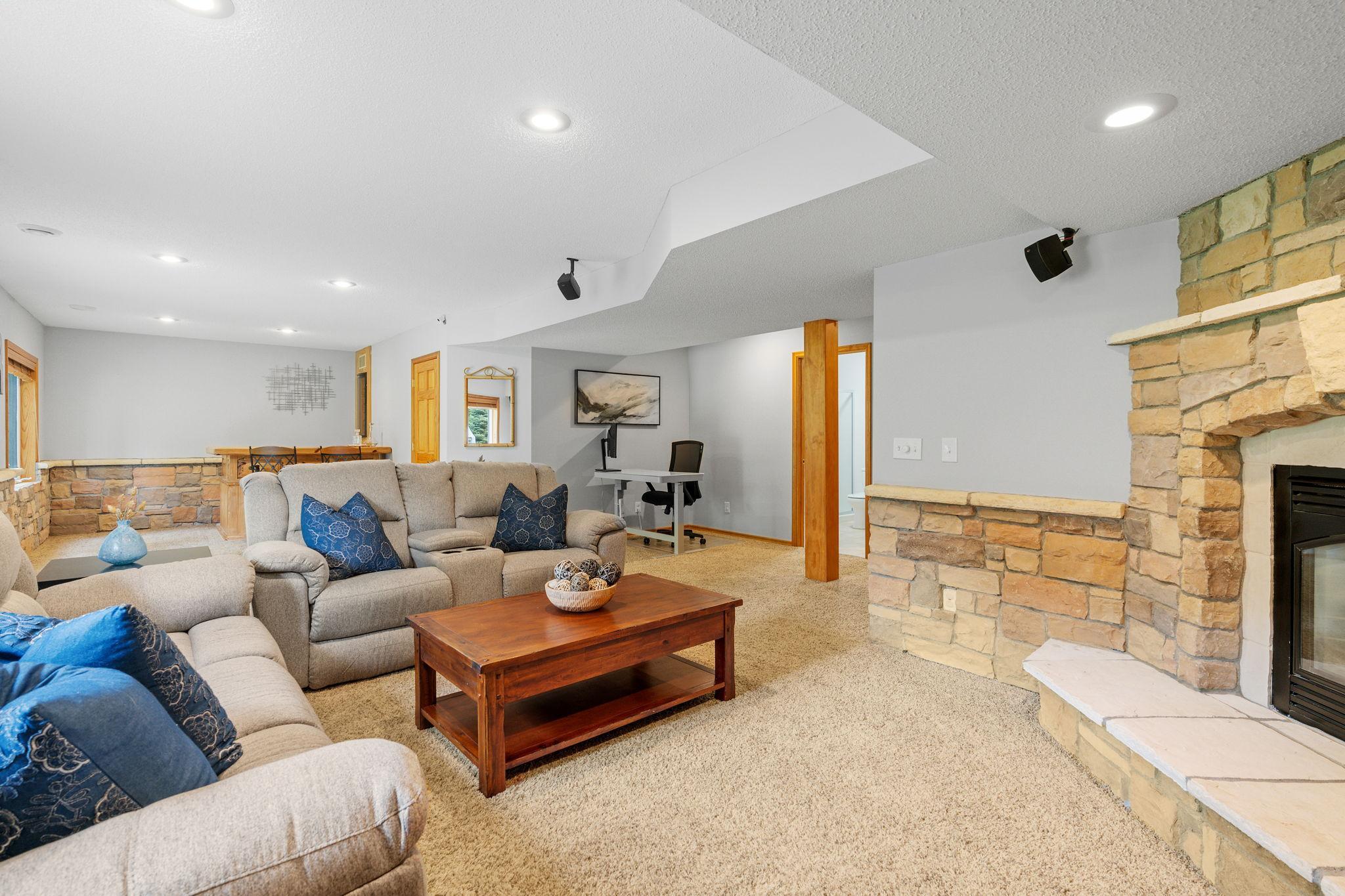 View of Residential at 2213 Emerald Lane, Saint Paul MN 55119, Saint Paul (41 of 61) - Mike Wilen | Minnesota Team Real Estate