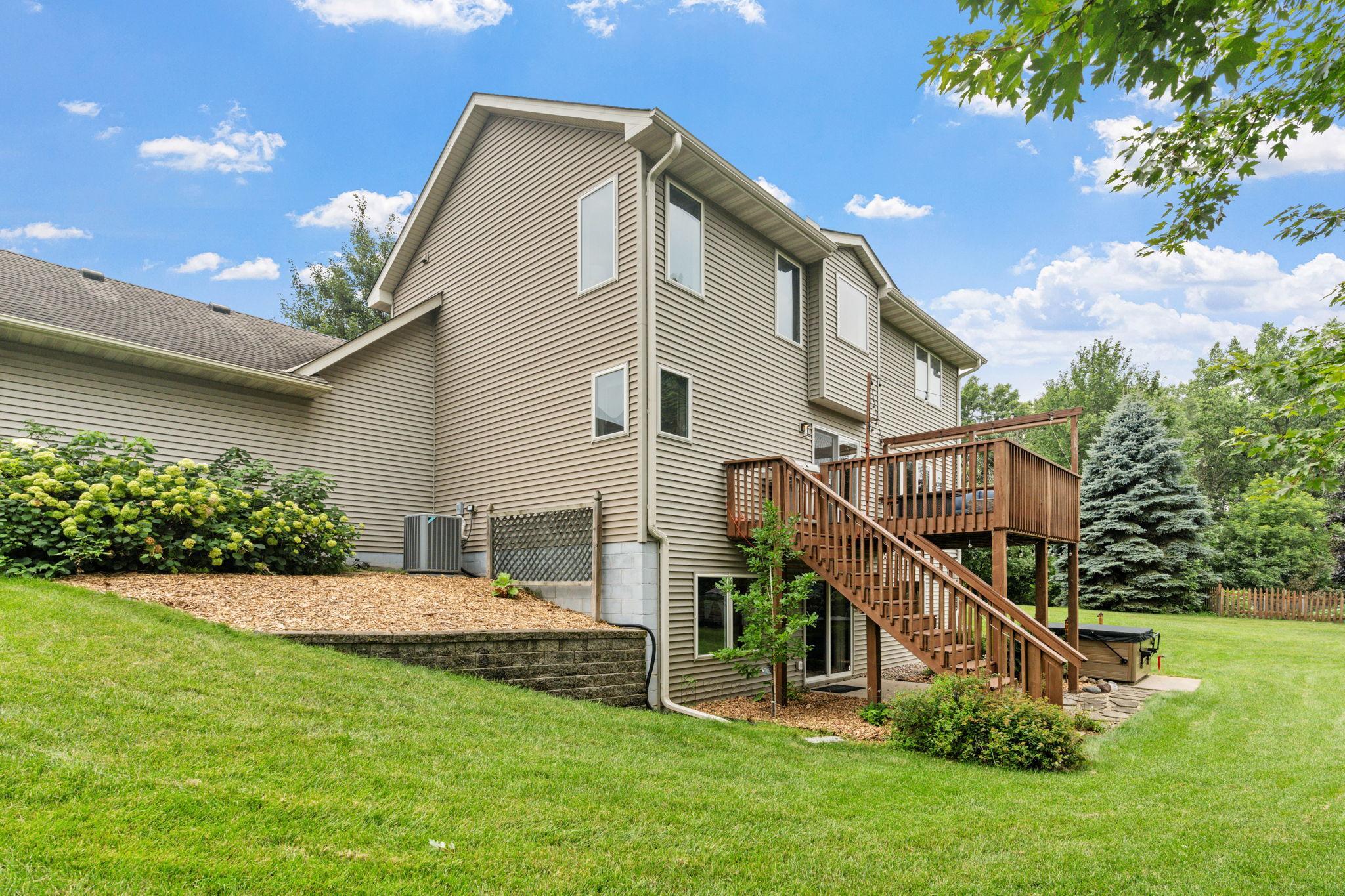 View of Residential at 2213 Emerald Lane, Saint Paul MN 55119, Saint Paul (55 of 61) - Mike Wilen | Minnesota Team Real Estate