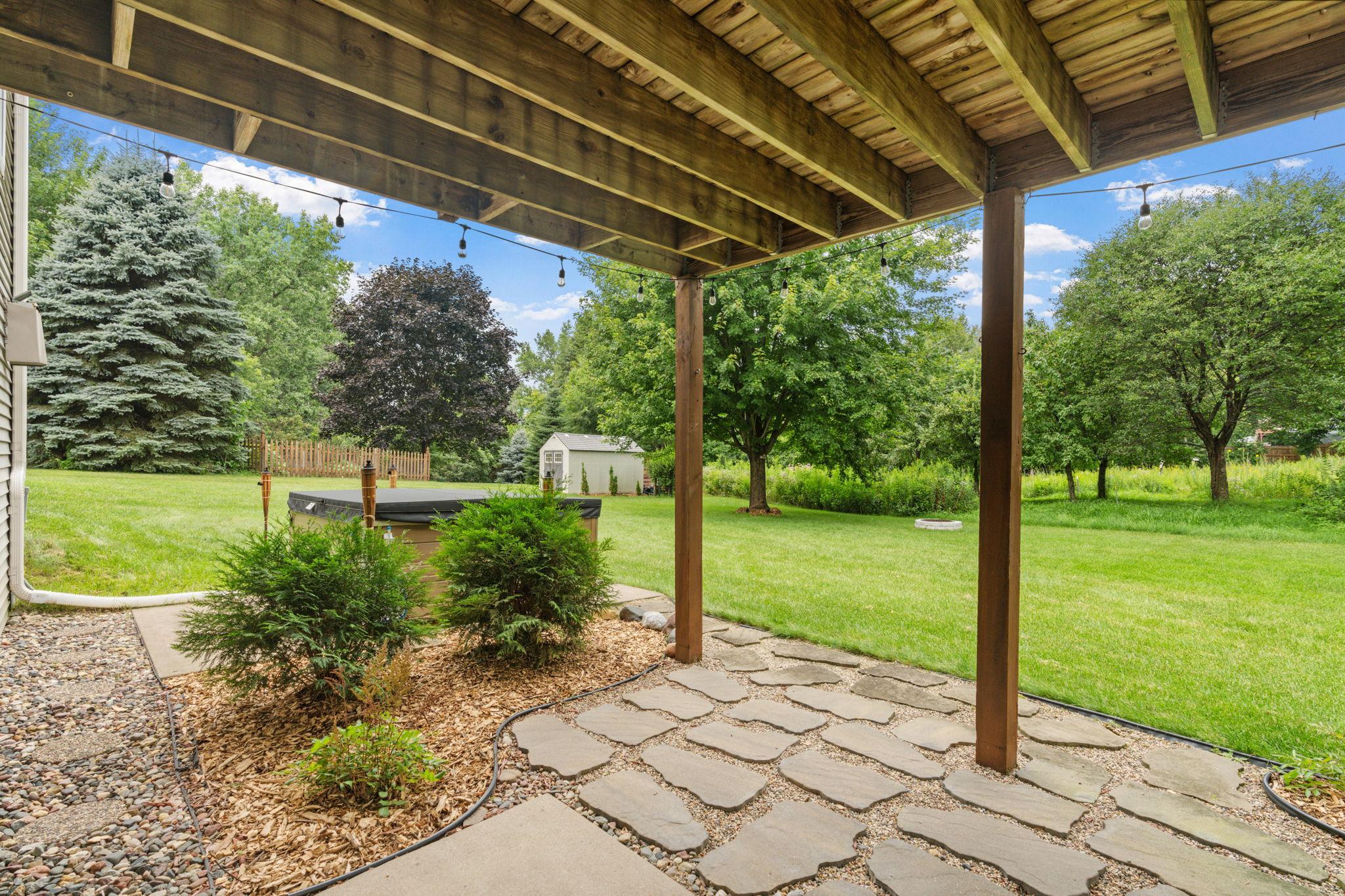 View of Residential at 2213 Emerald Lane, Saint Paul MN 55119, Saint Paul (48 of 61) - Mike Wilen | Minnesota Team Real Estate