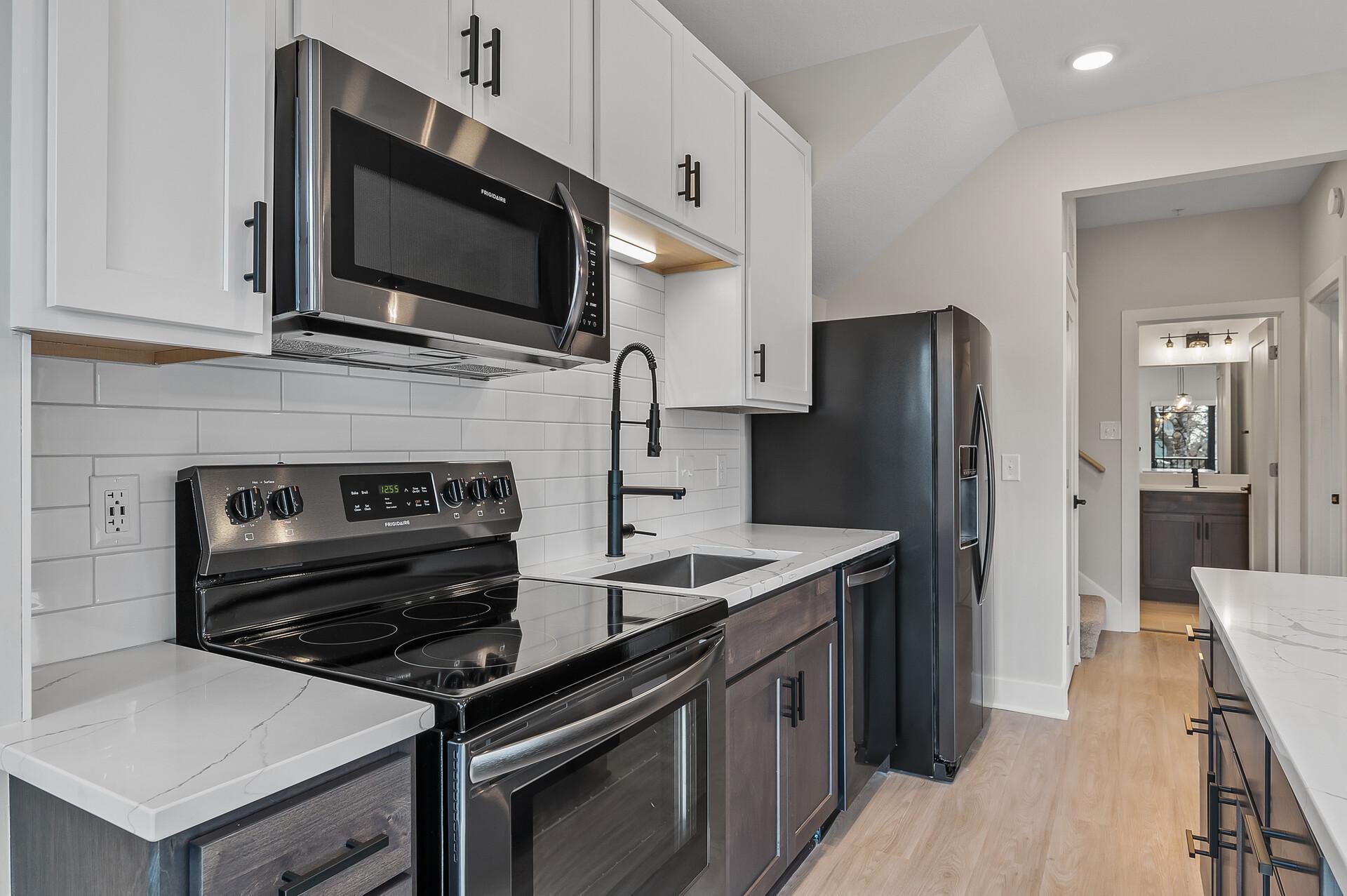View of Commercial Sale at 2413 1st Avenue, Minneapolis MN 55404, Minneapolis (75 of 97) - Mike Wilen | Minnesota Team Real Estate