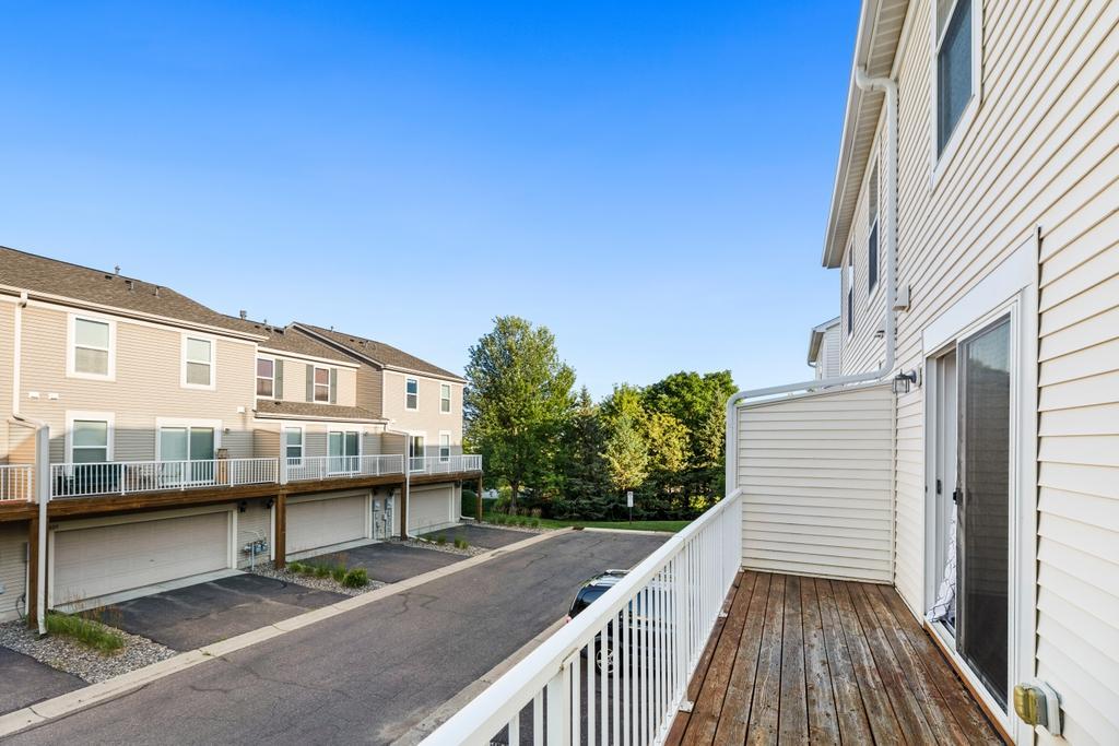 View of Residential at 899 Ledgestone Drive, Mahtomedi MN 55115, Mahtomedi (27 of 33) - Mike Wilen | Minnesota Team Real Estate