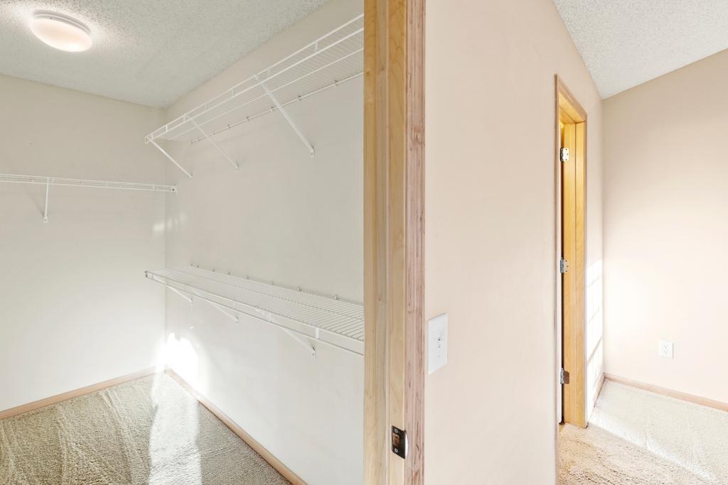 View of Residential at 899 Ledgestone Drive, Mahtomedi MN 55115, Mahtomedi (25 of 33) - Mike Wilen | Minnesota Team Real Estate