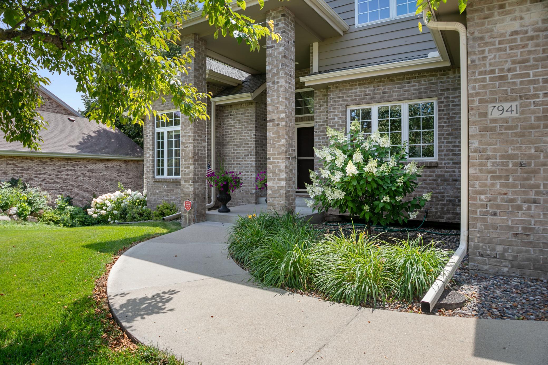 View of Residential at 7941 Bay Curve, Eden Prairie MN 55347, Eden Prairie (8 of 135) - Mike Wilen | Minnesota Team Real Estate