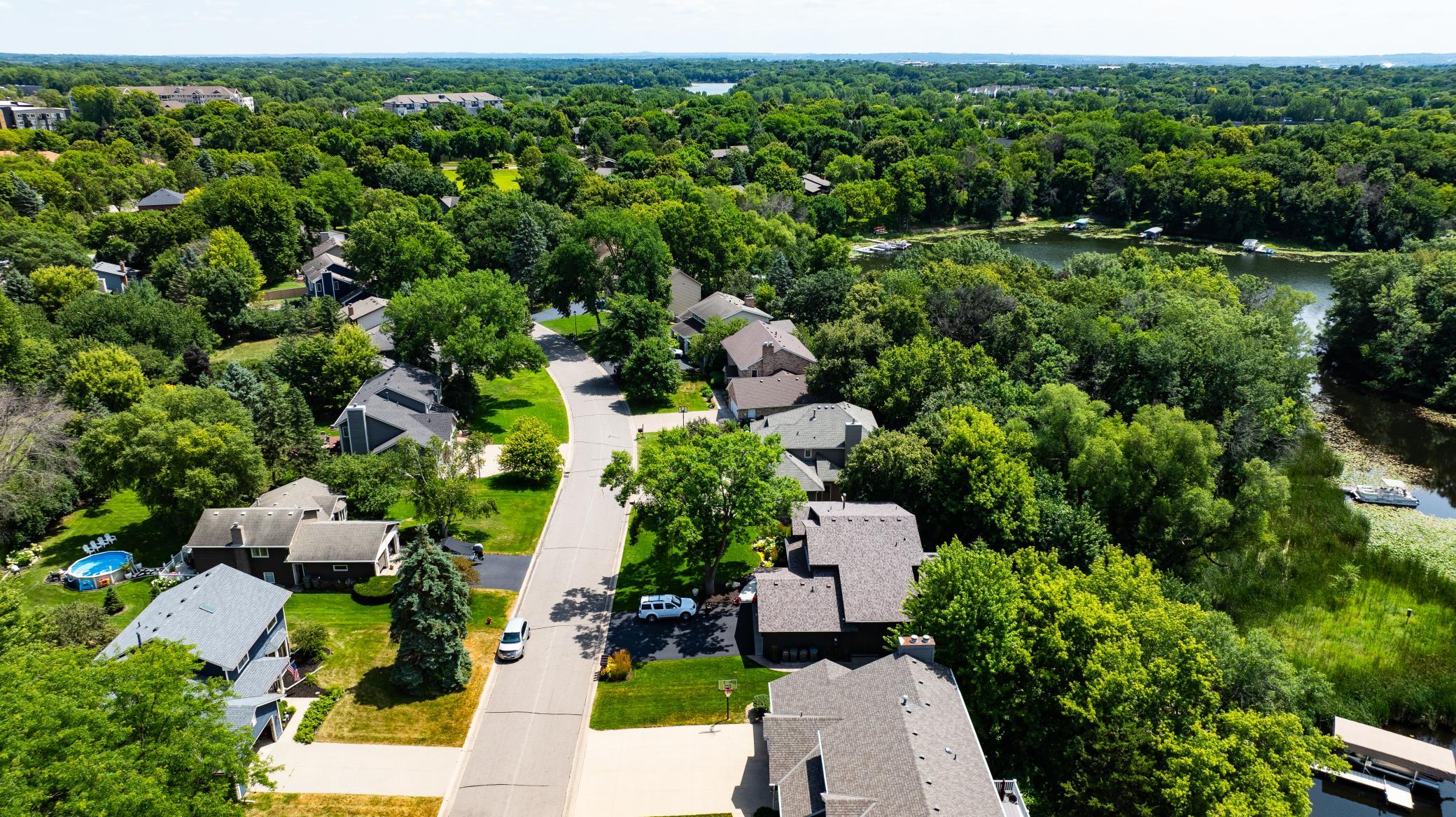 View of Residential at 7941 Bay Curve, Eden Prairie MN 55347, Eden Prairie (92 of 135) - Mike Wilen | Minnesota Team Real Estate