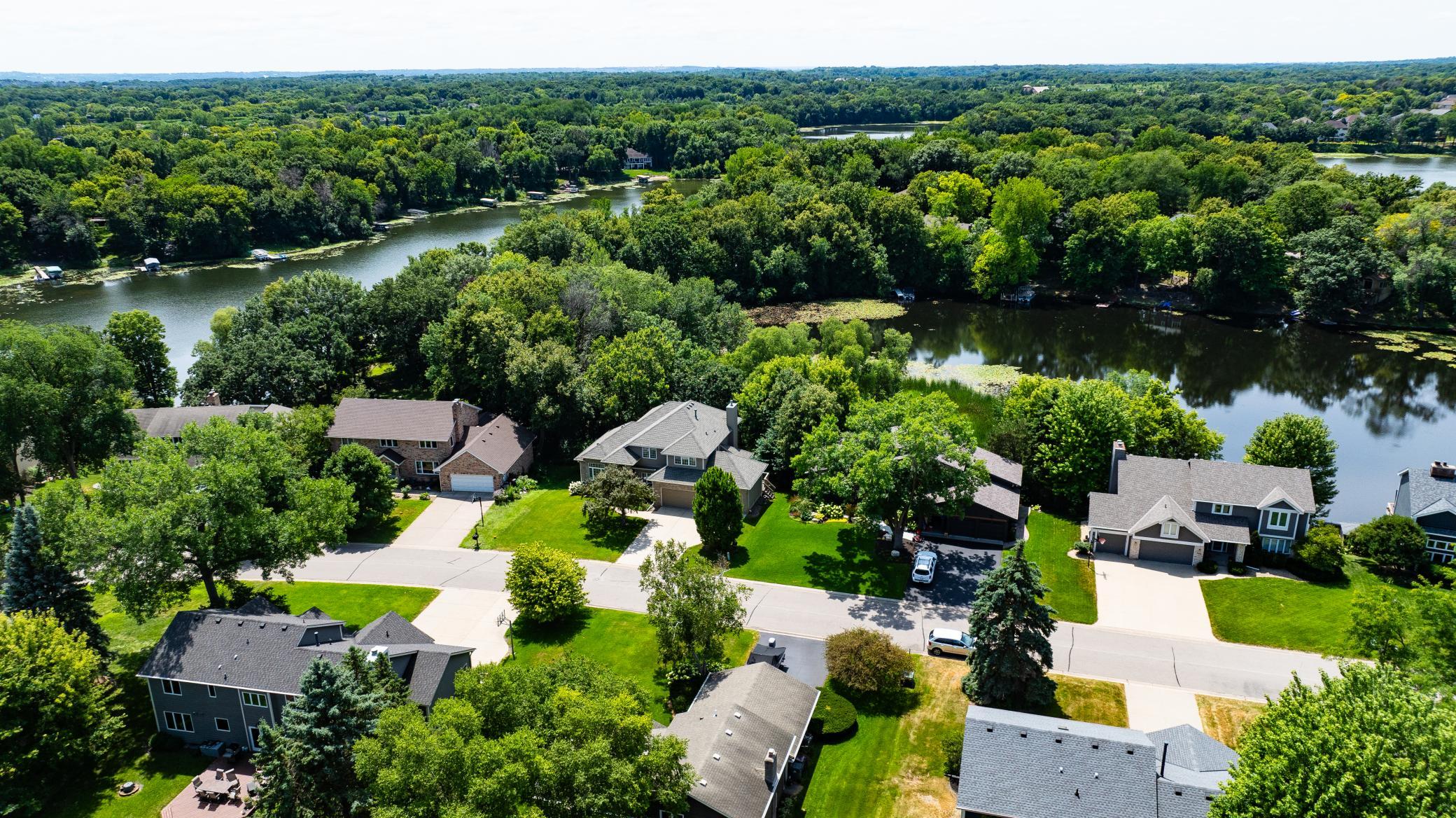 View of Residential at 7941 Bay Curve, Eden Prairie MN 55347, Eden Prairie (89 of 135) - Mike Wilen | Minnesota Team Real Estate