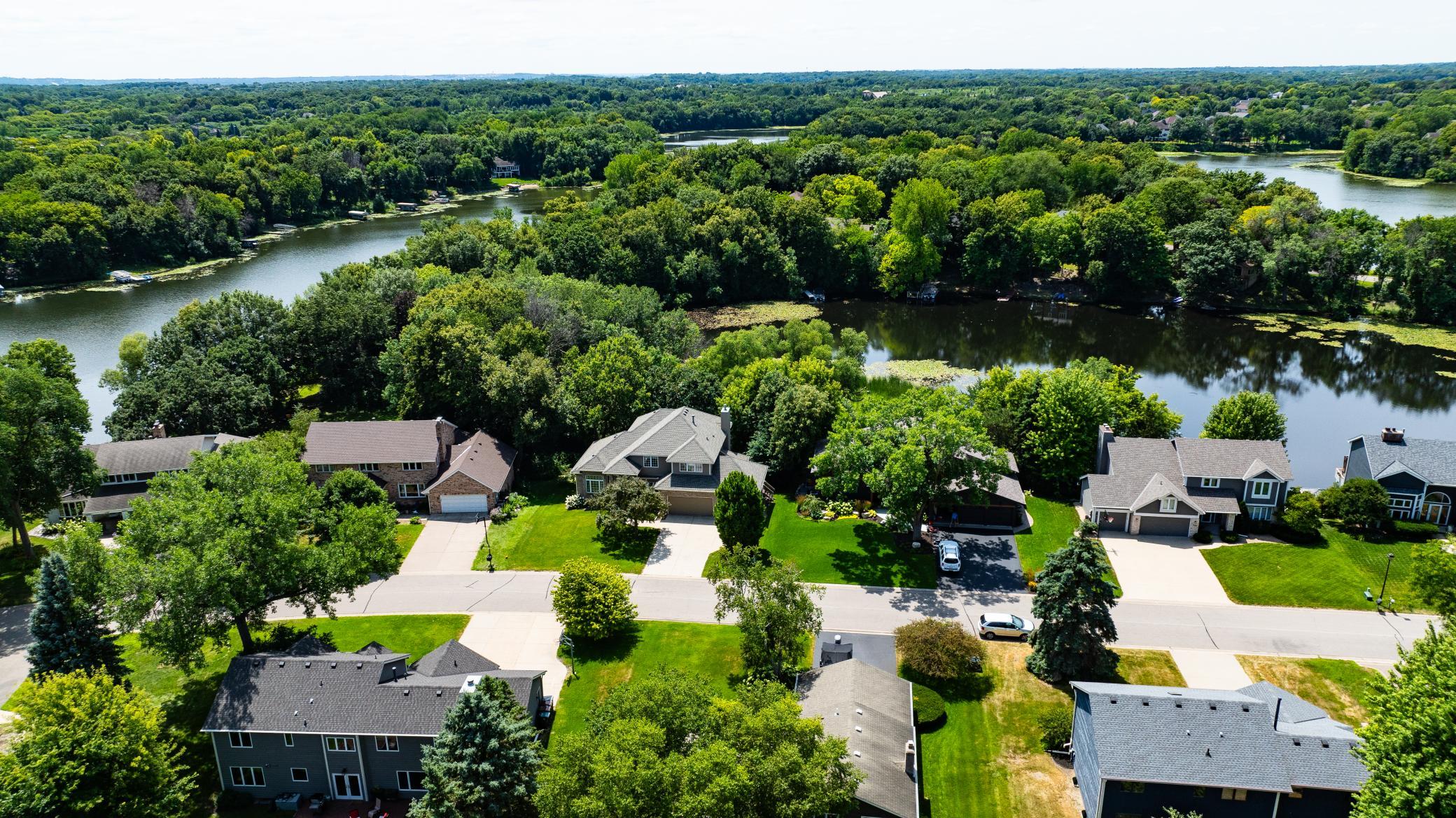 View of Residential at 7941 Bay Curve, Eden Prairie MN 55347, Eden Prairie (88 of 135) - Mike Wilen | Minnesota Team Real Estate