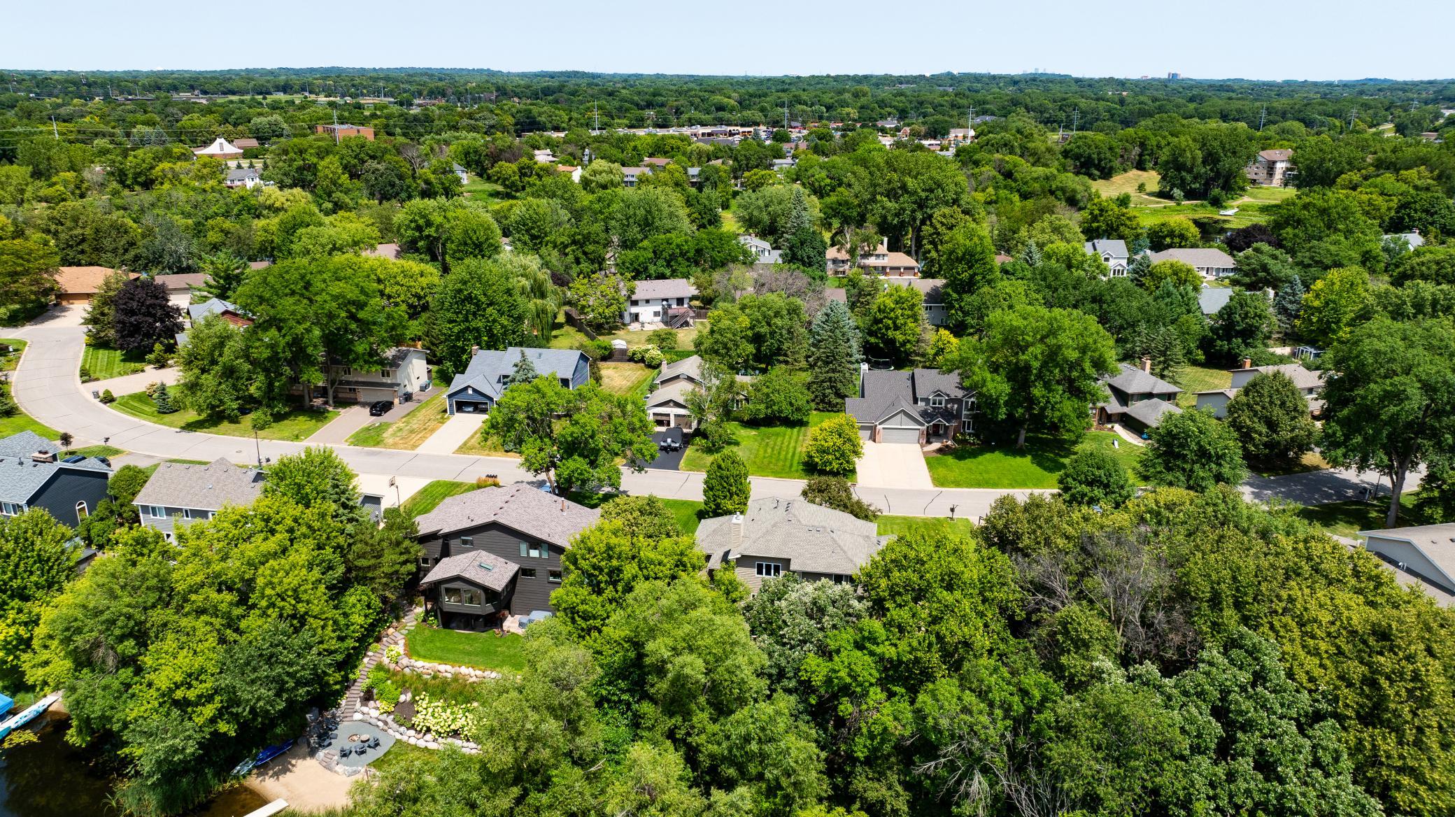 View of Residential at 7941 Bay Curve, Eden Prairie MN 55347, Eden Prairie (96 of 135) - Mike Wilen | Minnesota Team Real Estate
