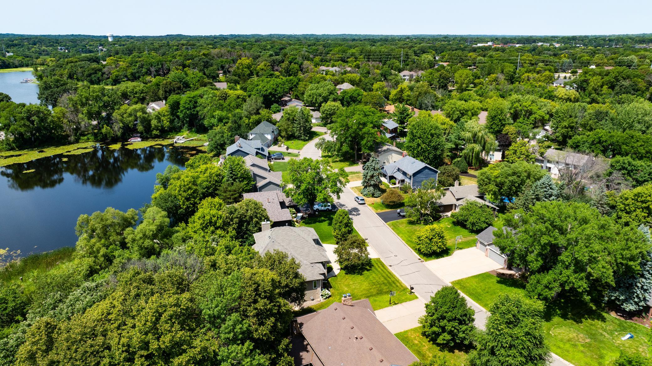 View of Residential at 7941 Bay Curve, Eden Prairie MN 55347, Eden Prairie (99 of 135) - Mike Wilen | Minnesota Team Real Estate