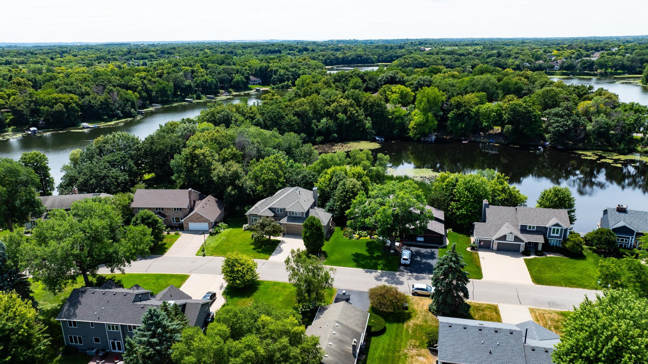 View of Residential at 7941 Bay Curve, Eden Prairie MN 55347, Eden Prairie (105 of 135) - Mike Wilen | Minnesota Team Real Estate