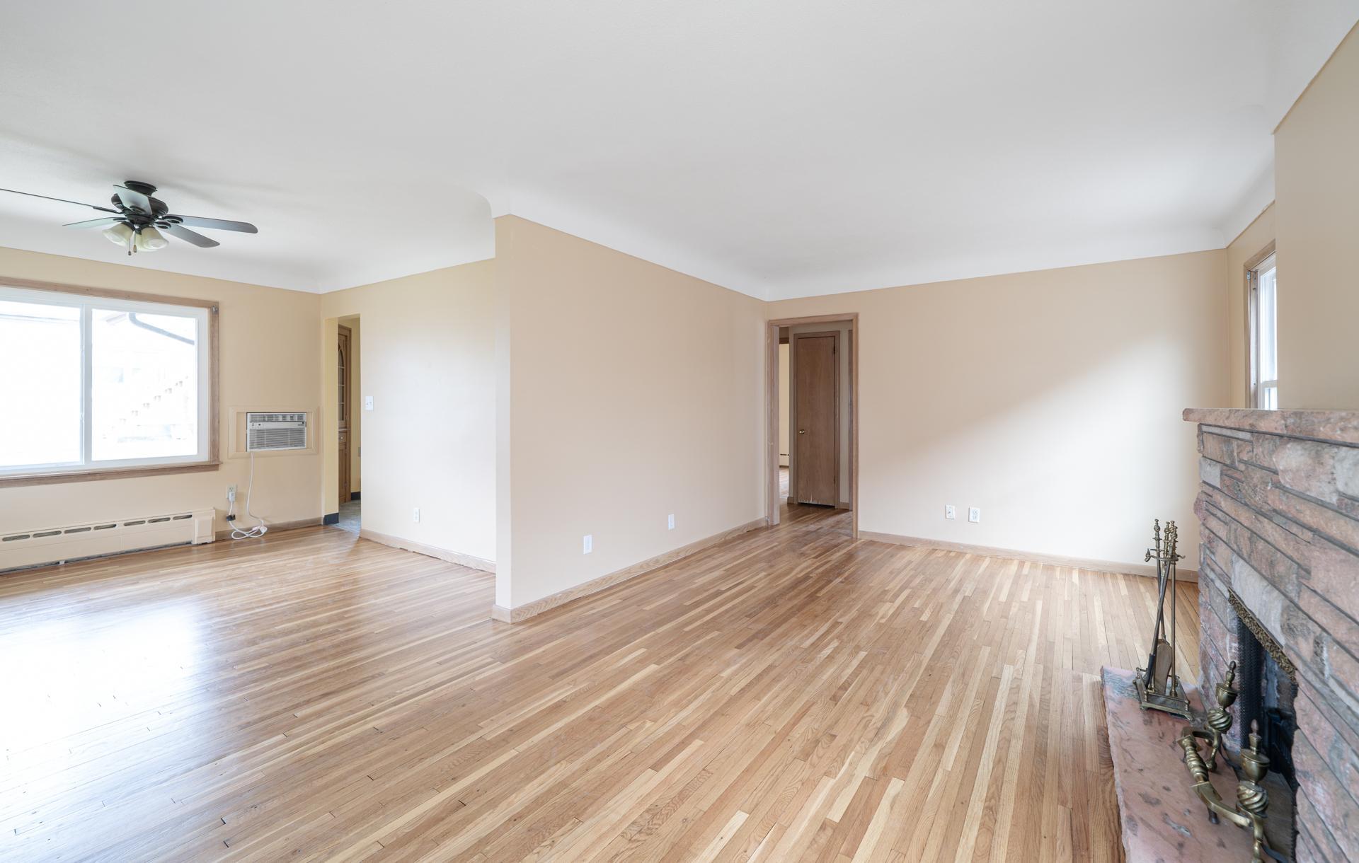 View of Residential at 1044 Cumberland Street, Saint Paul MN 55117, Saint Paul (13 of 49) - Mike Wilen | Minnesota Team Real Estate