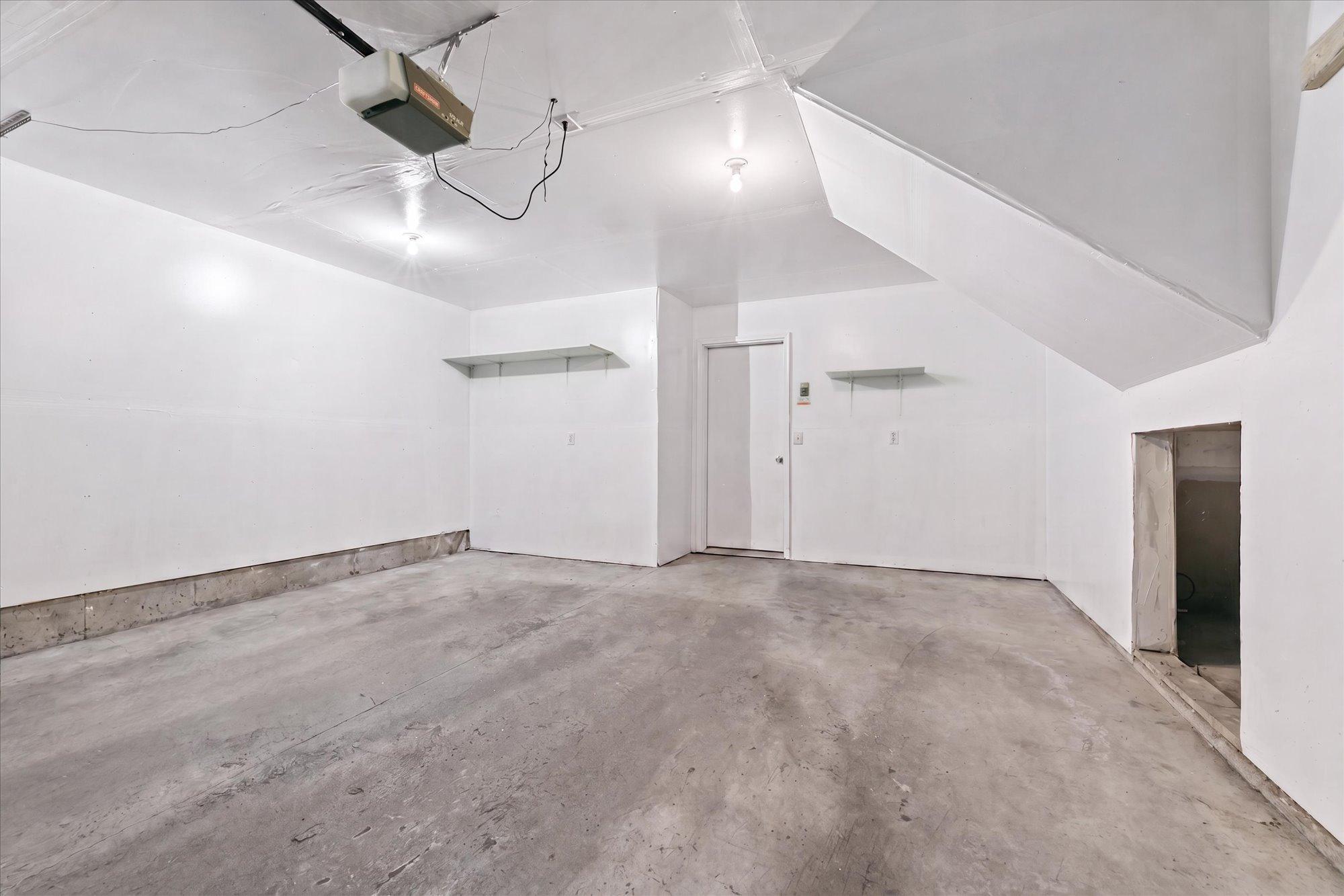 View of Residential at 14157 43rd Avenue, Plymouth MN 55446, Plymouth (32 of 41) - Mike Wilen | Minnesota Team Real Estate