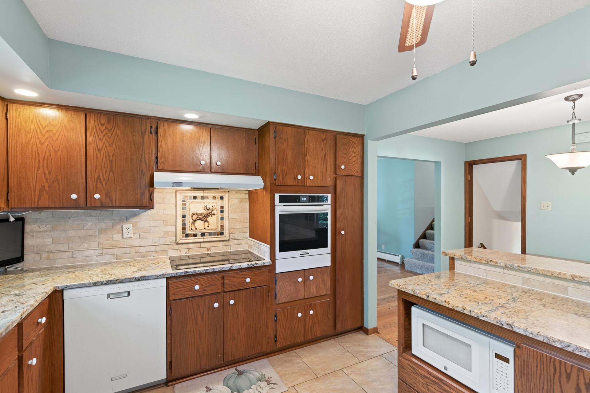 View of Residential at 10704 Prescott Court, Burnsville MN 55337, Burnsville (16 of 49) - Mike Wilen | Minnesota Team Real Estate