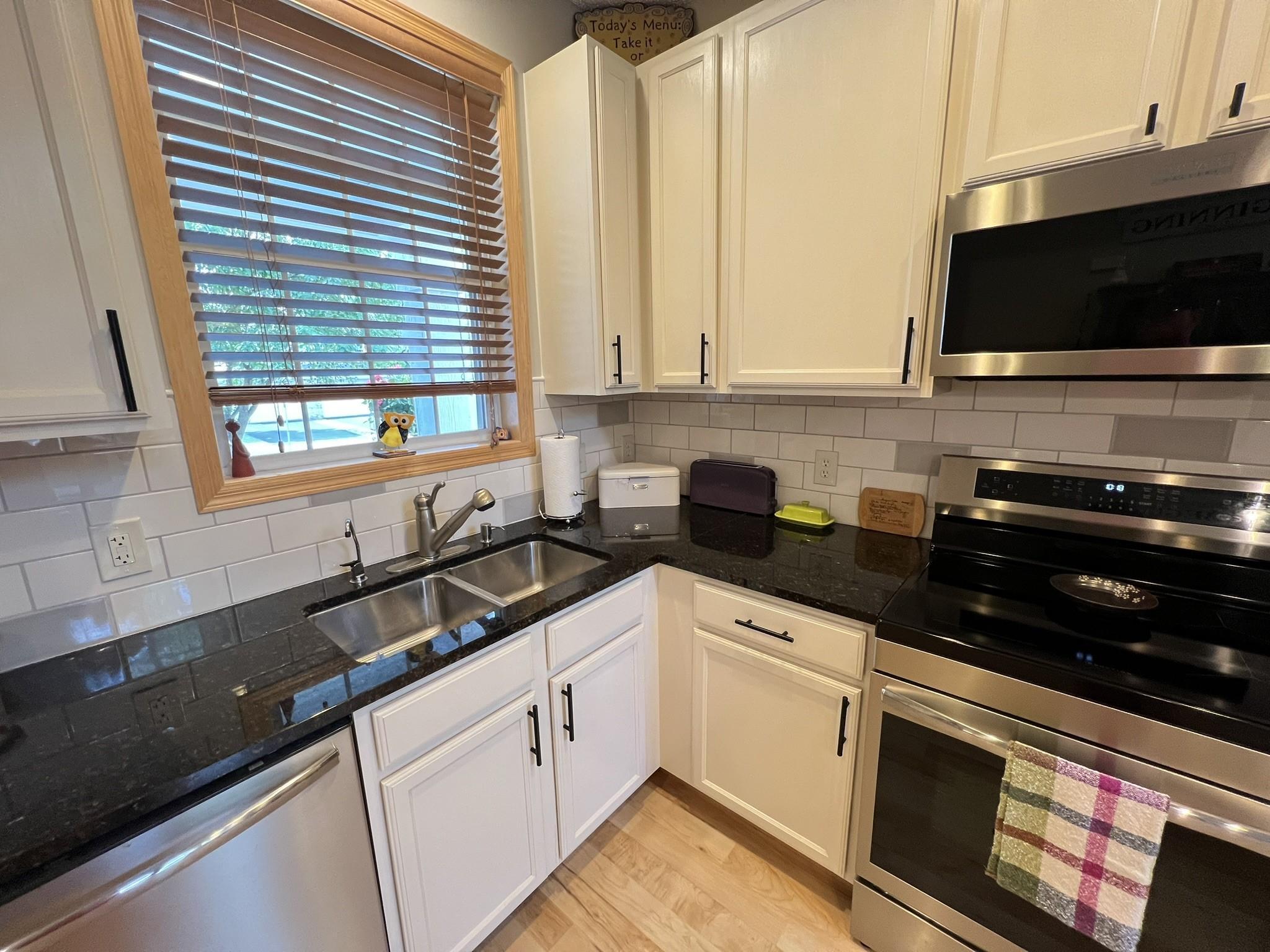 View of Residential at 18060 Kindred Court, Lakeville MN 55044, Lakeville (11 of 62) - Mike Wilen | Minnesota Team Real Estate
