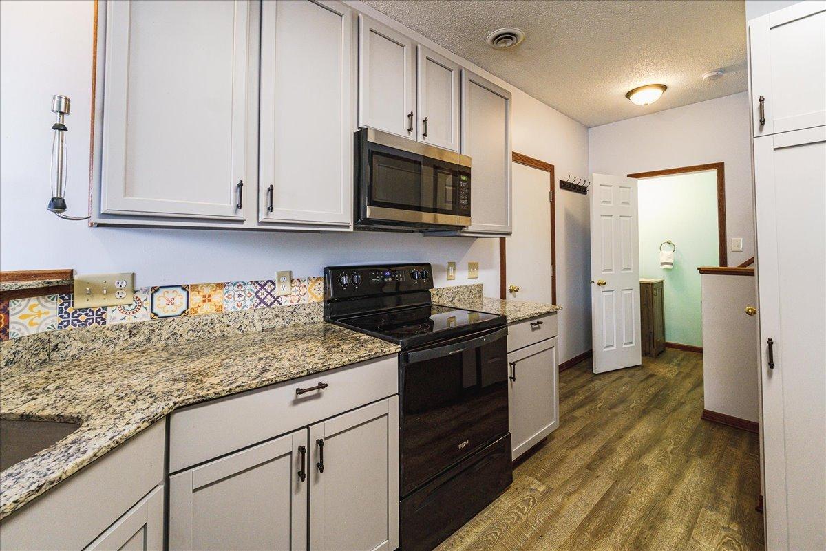 View of Residential at 18037 96th Avenue, Maple Grove MN 55311, Maple Grove (9 of 33) - Mike Wilen | Minnesota Team Real Estate