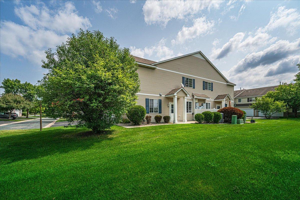 View of Residential at 18037 96th Avenue, Maple Grove MN 55311, Maple Grove (31 of 33) - Mike Wilen | Minnesota Team Real Estate