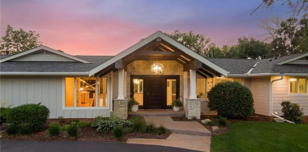 View of Single Family at 1155 Heritage Lane, Wayzata - Mike Wilen | Minnesota Team Real Estate