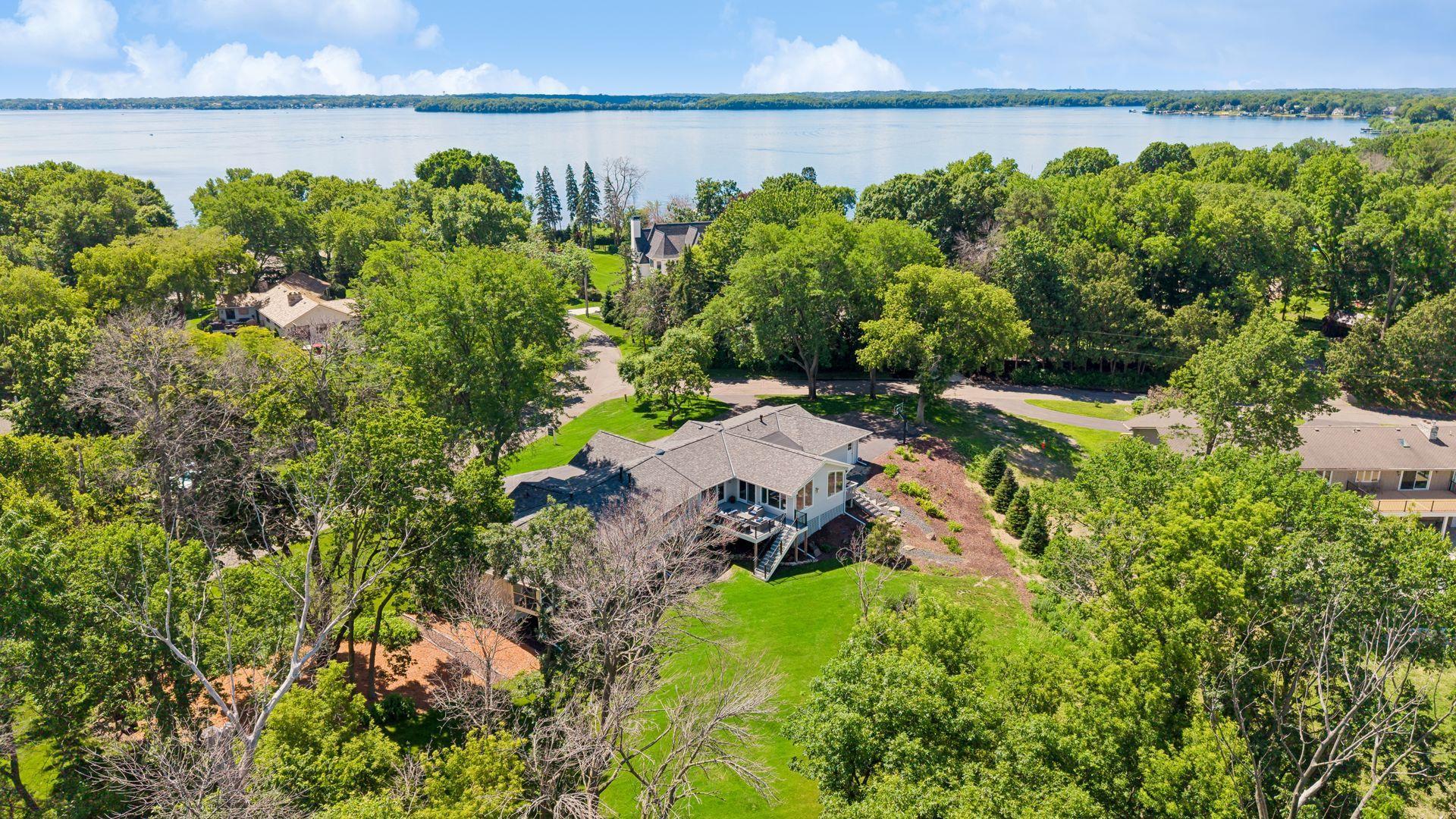 View of Residential at 1155 Heritage Lane, Wayzata MN 55391, Wayzata (49 of 59) - Mike Wilen | Minnesota Team Real Estate