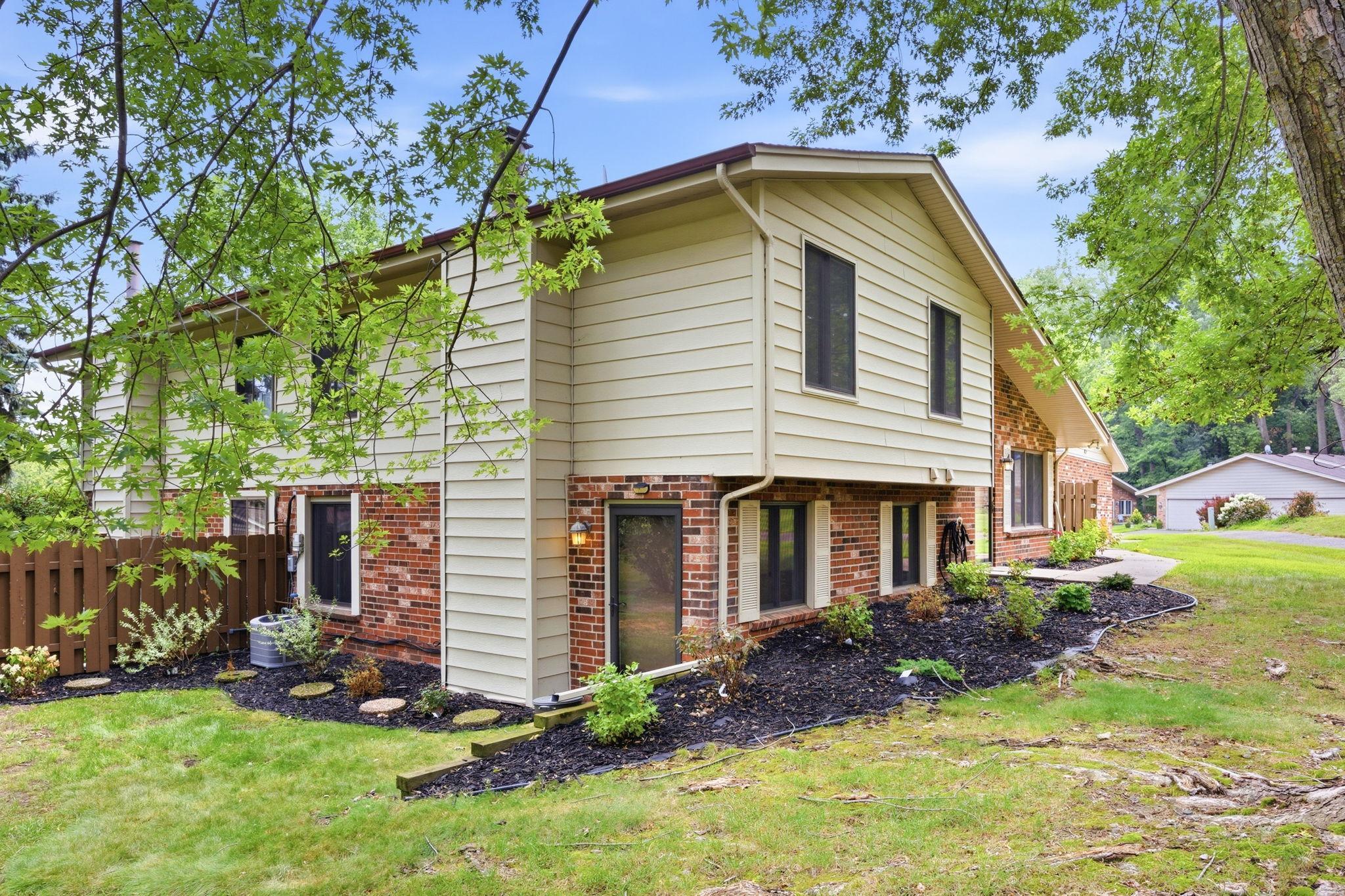 View of Residential at 9712 Cimarron Circle, Minnetonka MN 55305, Minnetonka (33 of 36) - Mike Wilen | Minnesota Team Real Estate