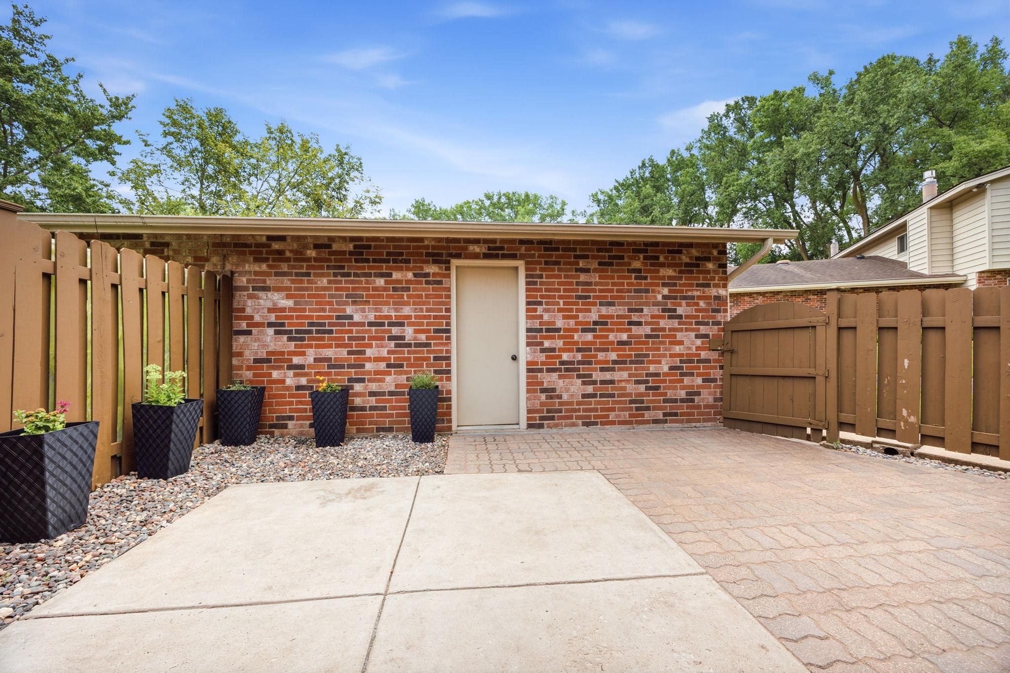 View of Residential at 9712 Cimarron Circle, Minnetonka MN 55305, Minnetonka (30 of 36) - Mike Wilen | Minnesota Team Real Estate