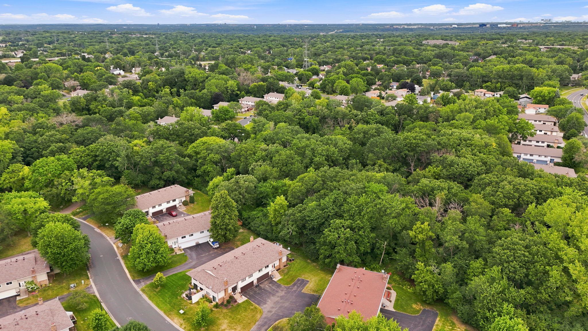 View of Residential at 1711 Hickory Hill Drive, Eagan MN 55122, Eagan (26 of 29) - Mike Wilen | Minnesota Team Real Estate