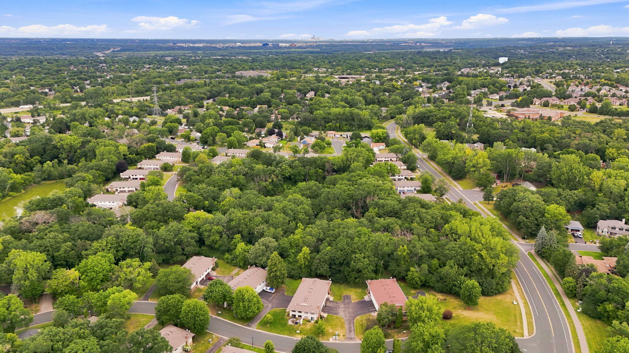 View of Residential at 1711 Hickory Hill Drive, Eagan MN 55122, Eagan (25 of 29) - Mike Wilen | Minnesota Team Real Estate