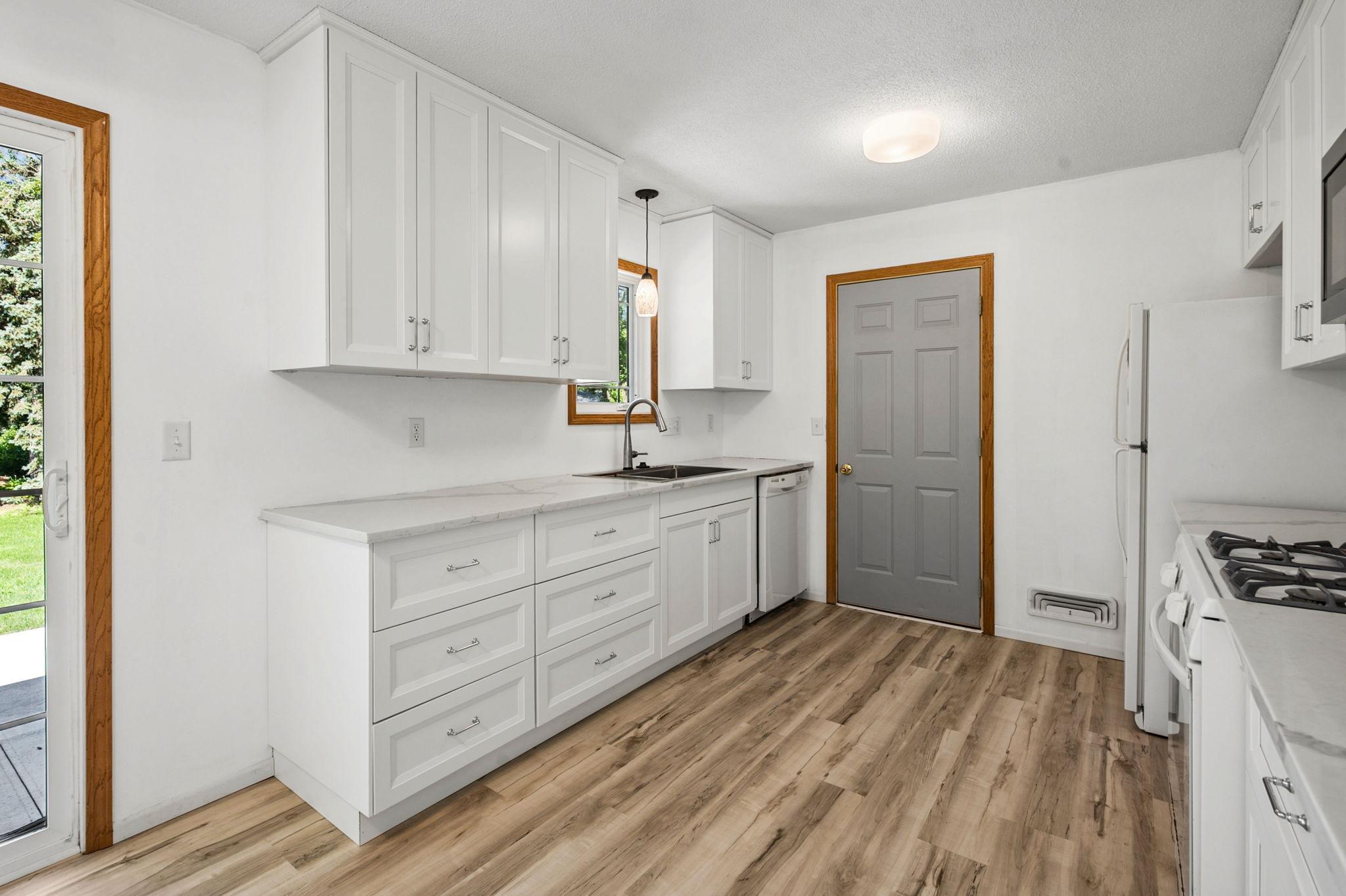 View of Residential at 10692 104th Place, Maple Grove MN 55369, Maple Grove (10 of 40) - Mike Wilen | Minnesota Team Real Estate