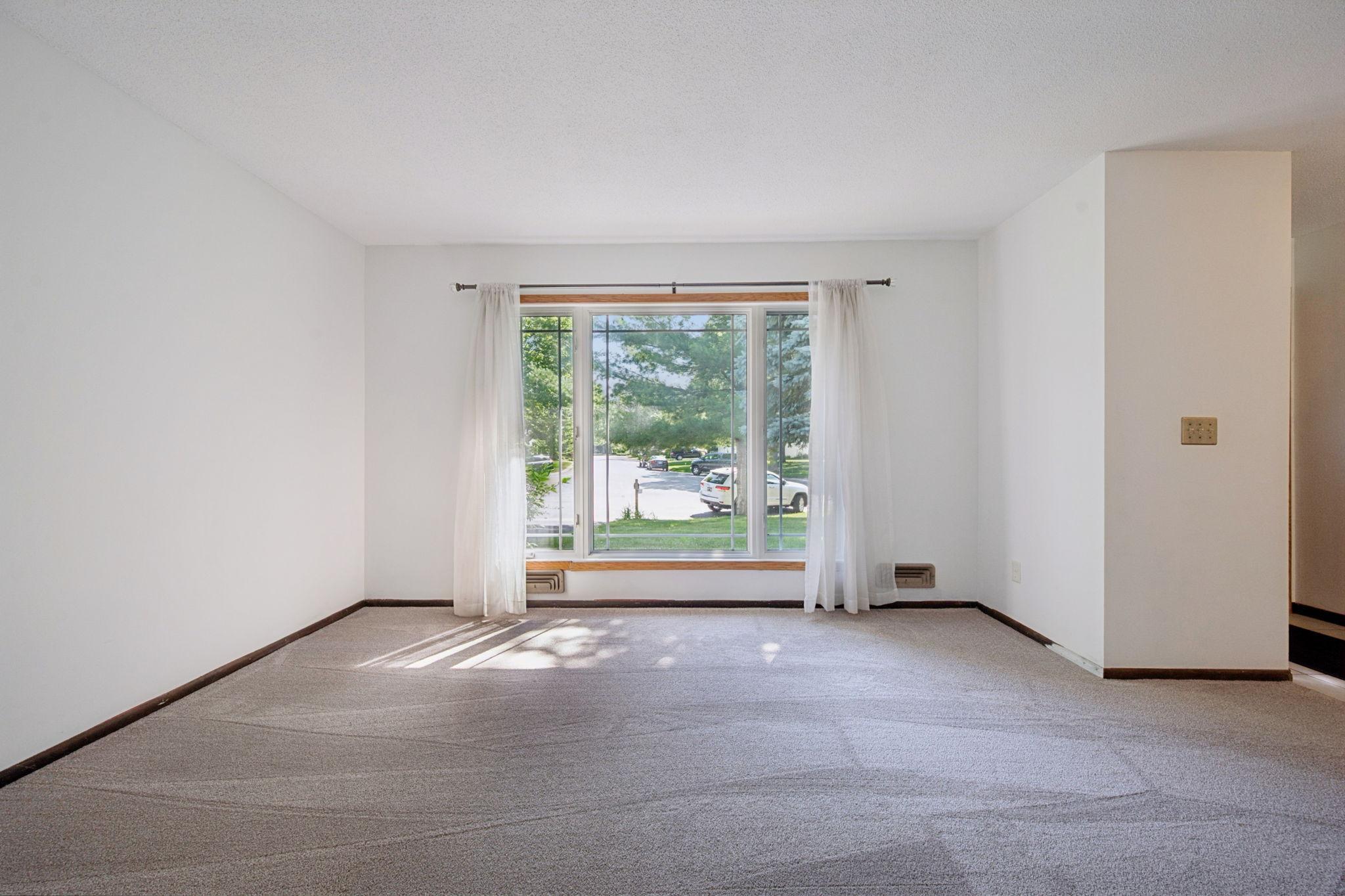 View of Residential at 10692 104th Place, Maple Grove MN 55369, Maple Grove (4 of 40) - Mike Wilen | Minnesota Team Real Estate