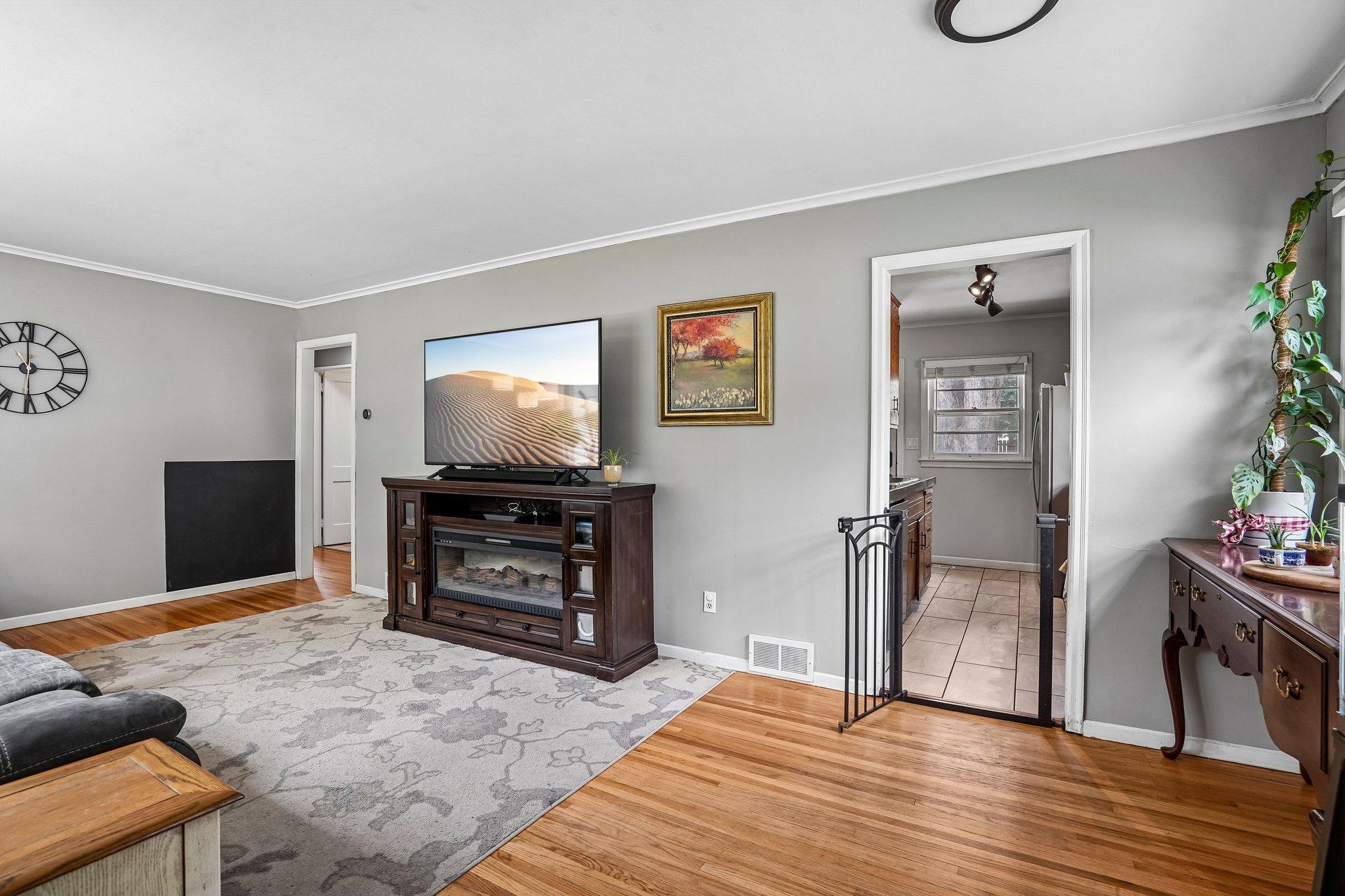 View of Residential at 8444 Fremont Avenue, Bloomington MN 55420, Bloomington (4 of 33) - Mike Wilen | Minnesota Team Real Estate