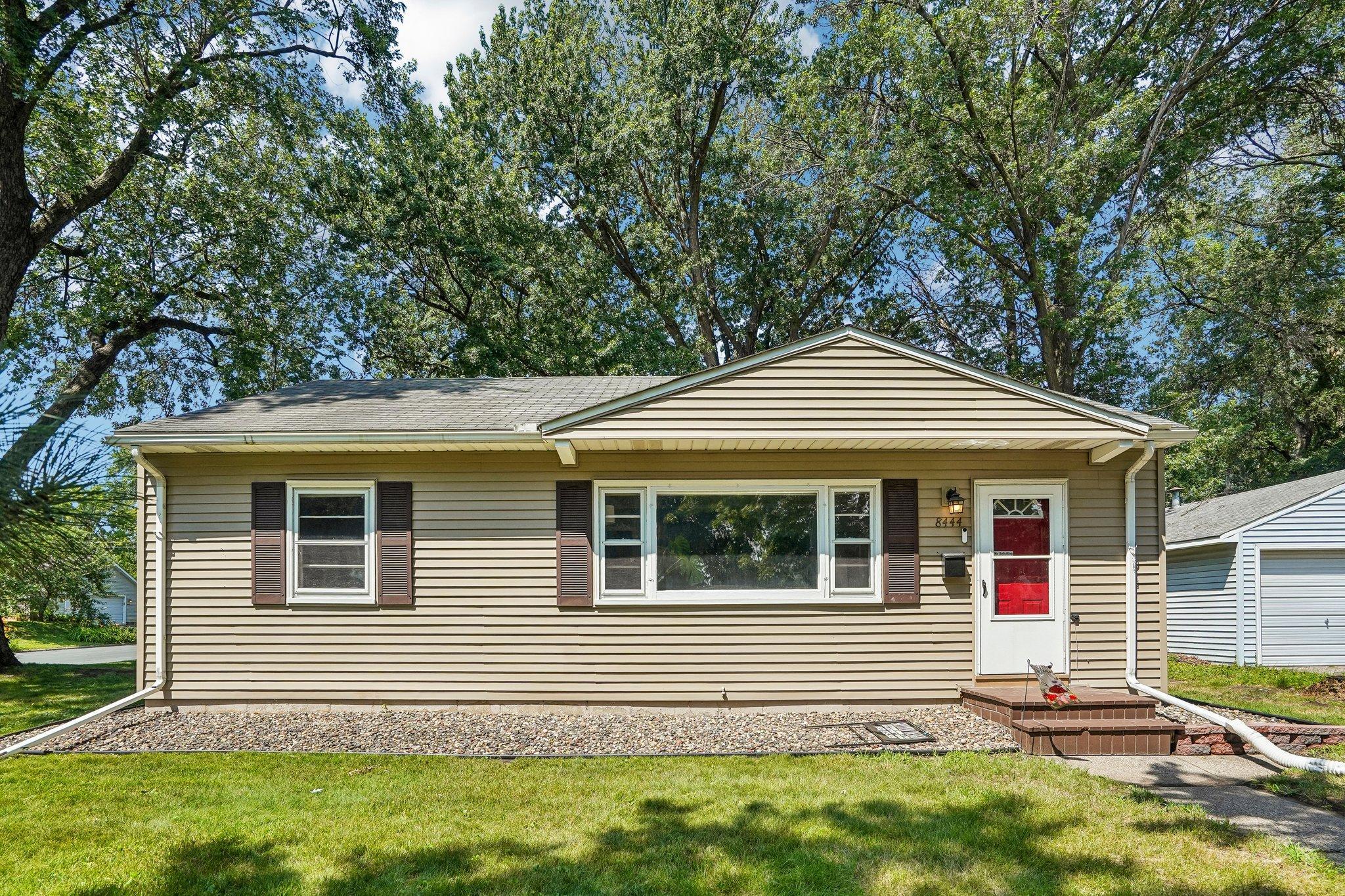 View of Residential at 8444 Fremont Avenue, Bloomington MN 55420, Bloomington (24 of 33) - Mike Wilen | Minnesota Team Real Estate
