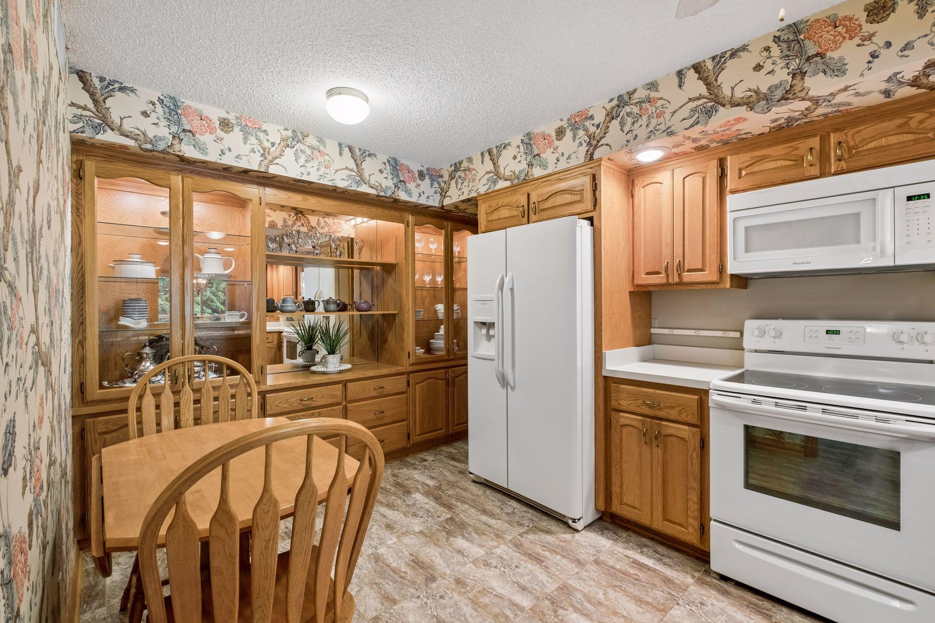 View of Residential at 6100 Auto Club Road #316, Bloomington MN 55438, Bloomington (9 of 27) - Mike Wilen | Minnesota Team Real Estate