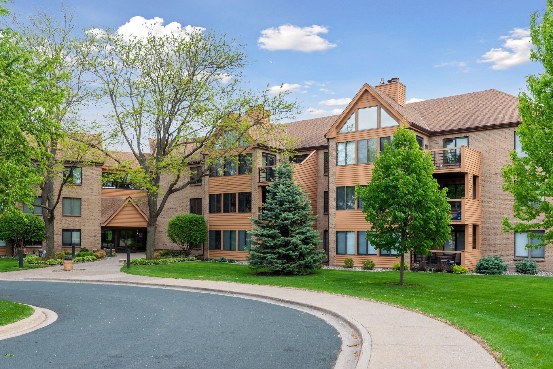 View of Residential at 6100 Auto Club Road #316, Bloomington MN 55438, Bloomington (2 of 27) - Mike Wilen | Minnesota Team Real Estate