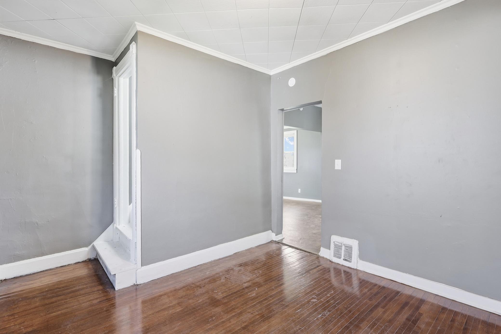 View of Residential at 324 Van Buren Avenue, Saint Paul MN 55103, Saint Paul (8 of 22) - Mike Wilen | Minnesota Team Real Estate