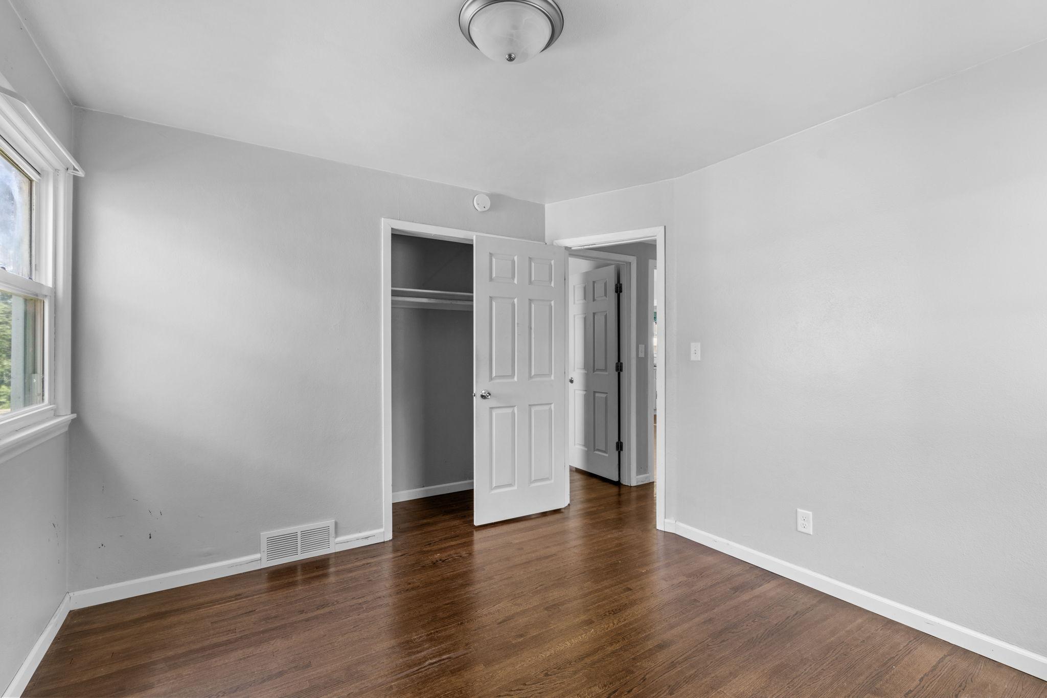 View of Residential at 2168 Hawthorne Avenue, Saint Paul MN 55119, Saint Paul (12 of 23) - Mike Wilen | Minnesota Team Real Estate