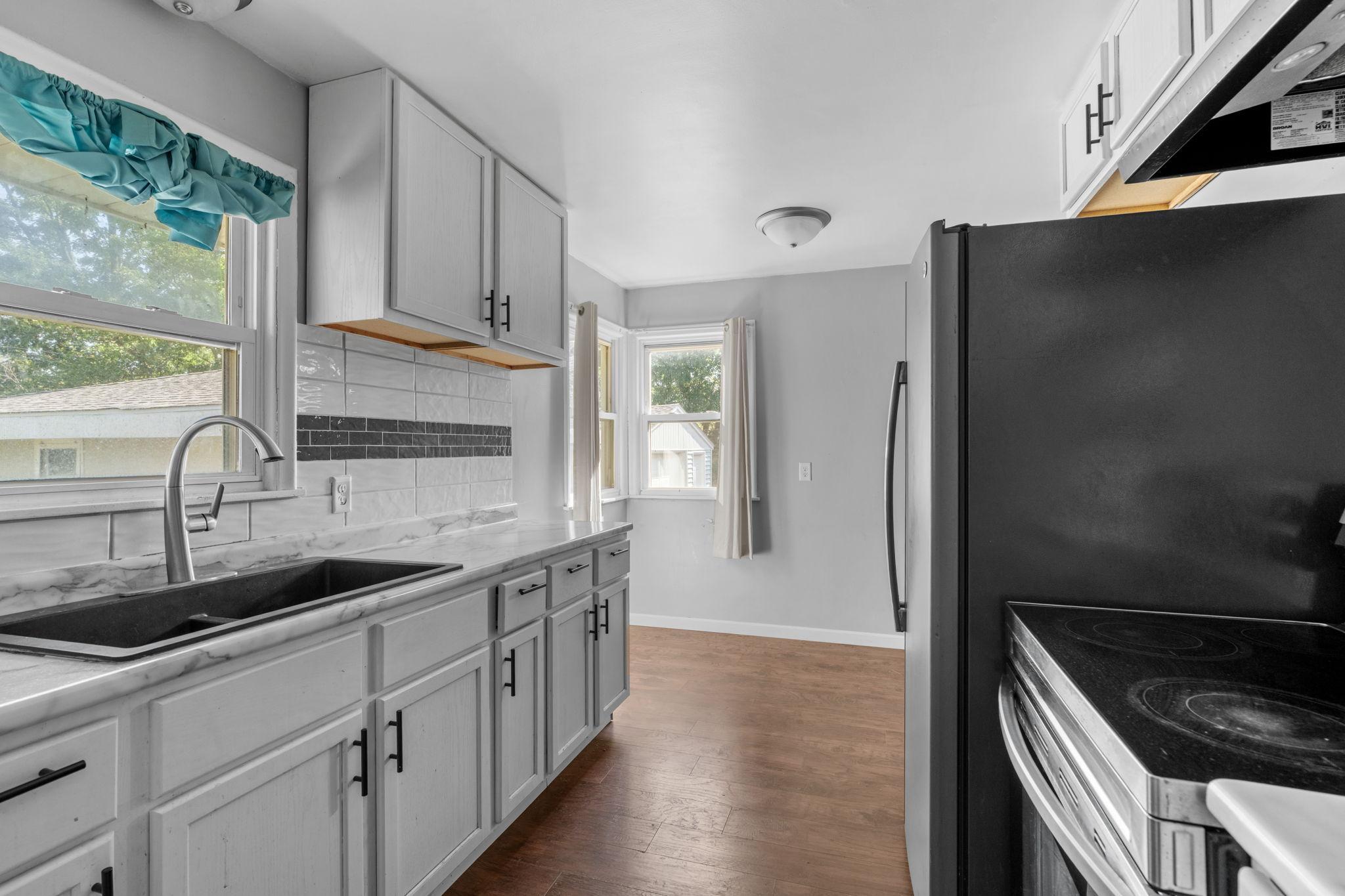 View of Residential at 2168 Hawthorne Avenue, Saint Paul MN 55119, Saint Paul (9 of 23) - Mike Wilen | Minnesota Team Real Estate
