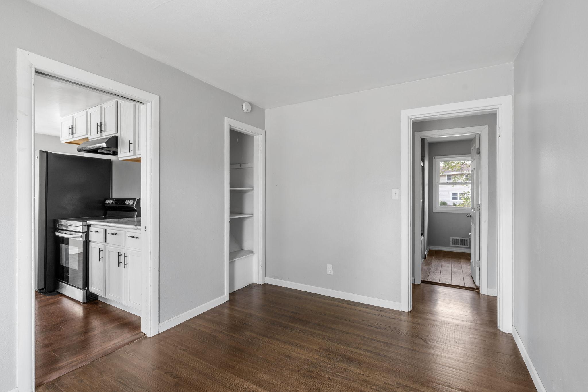 View of Residential at 2168 Hawthorne Avenue, Saint Paul MN 55119, Saint Paul (6 of 23) - Mike Wilen | Minnesota Team Real Estate