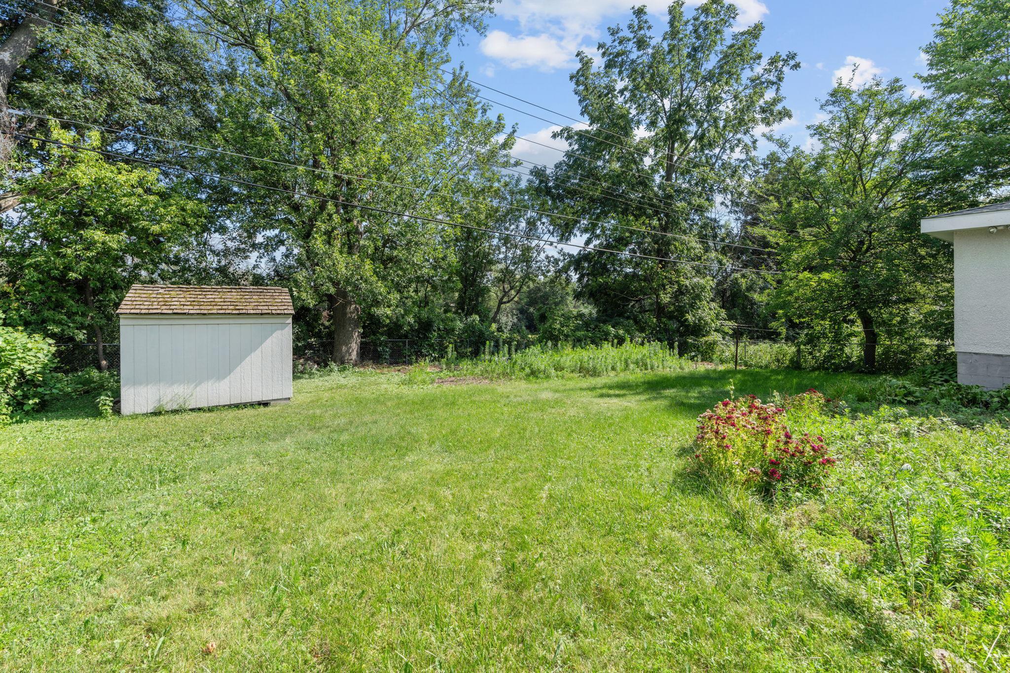 View of Residential at 2168 Hawthorne Avenue, Saint Paul MN 55119, Saint Paul (20 of 23) - Mike Wilen | Minnesota Team Real Estate